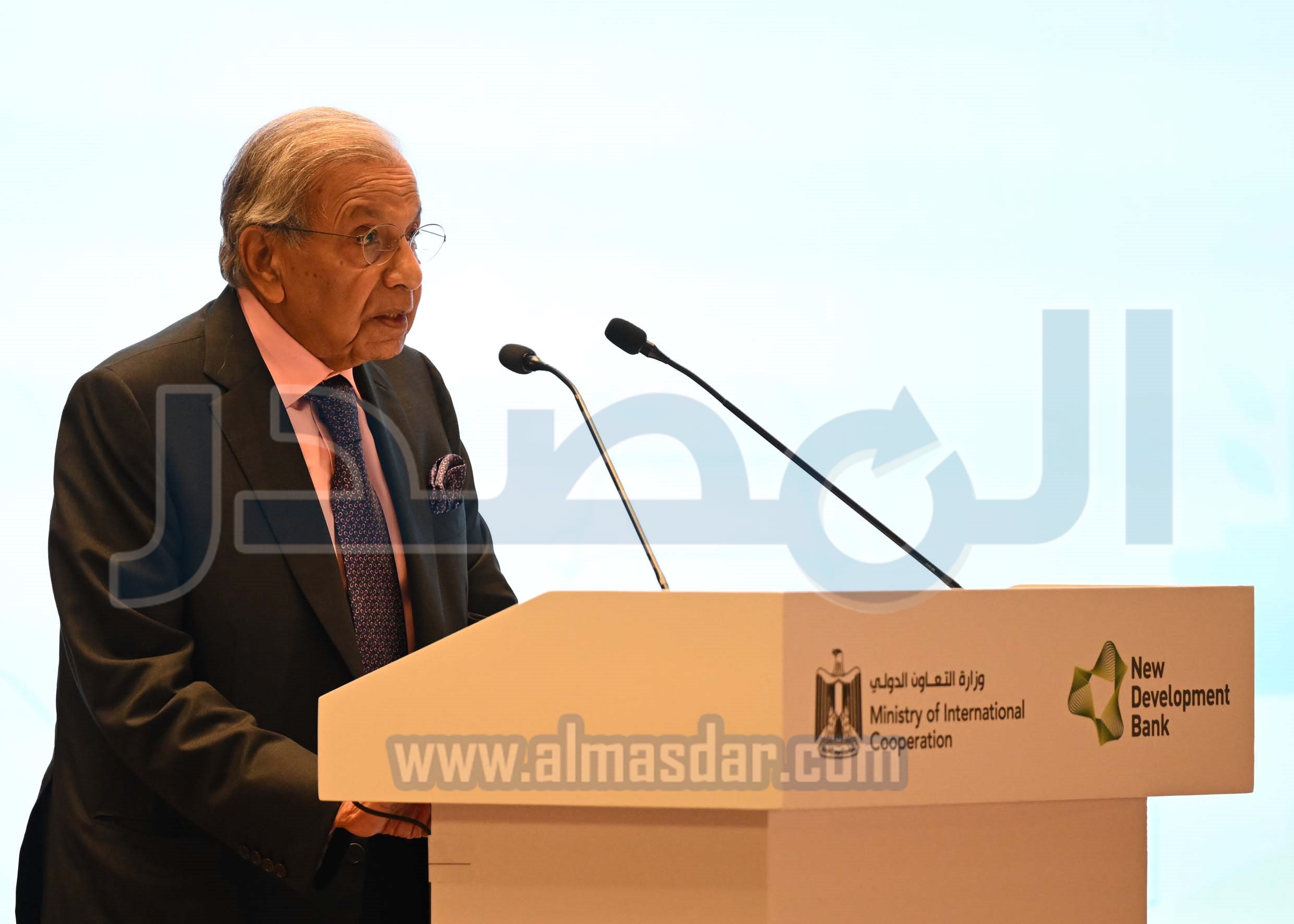 رئيس الوزراء يشارك في الملتقى الدولي الأول لبنك التنمية الجديد