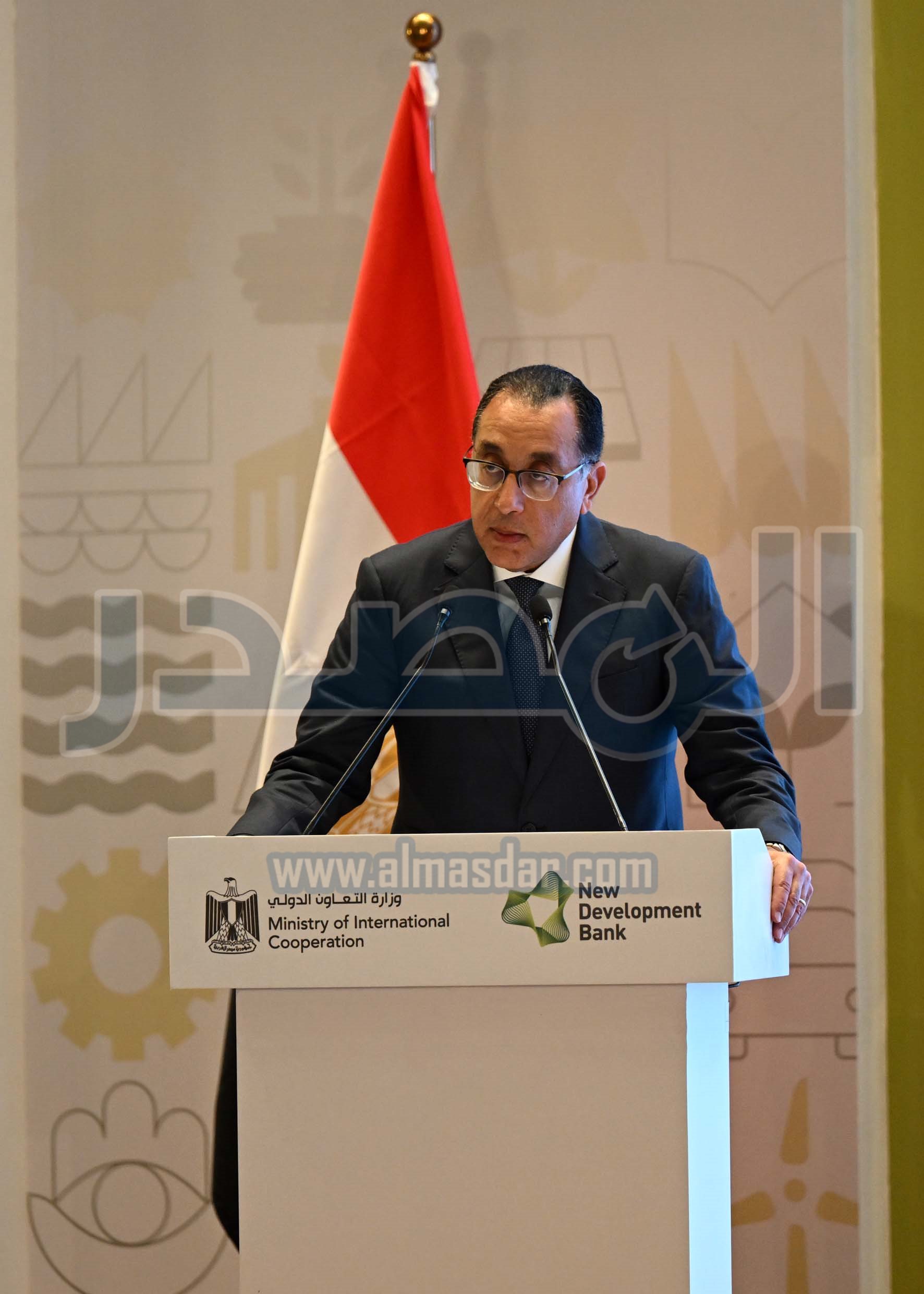 رئيس الوزراء يشارك في الملتقى الدولي الأول لبنك التنمية الجديد