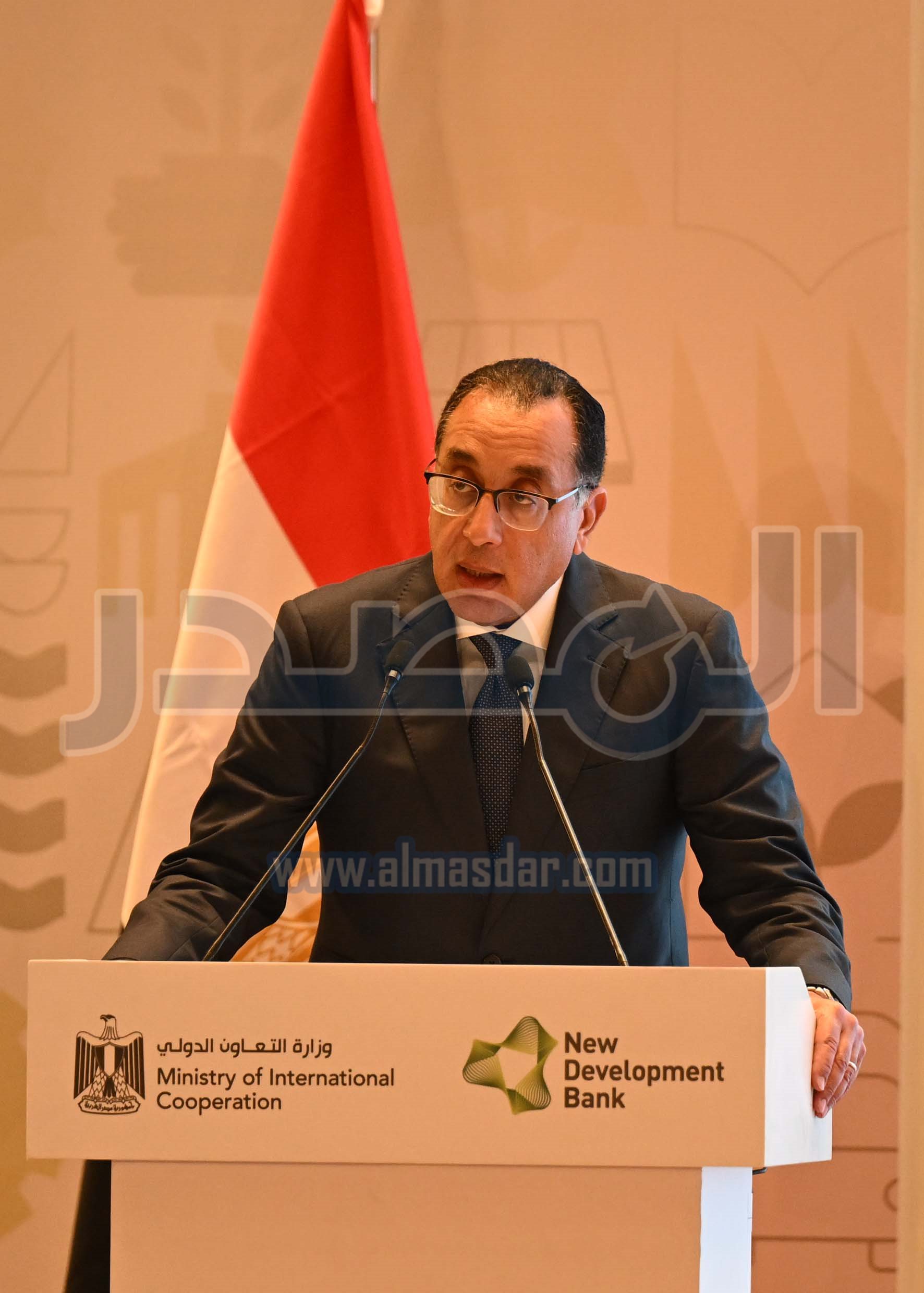 رئيس الوزراء يشارك في الملتقى الدولي الأول لبنك التنمية الجديد