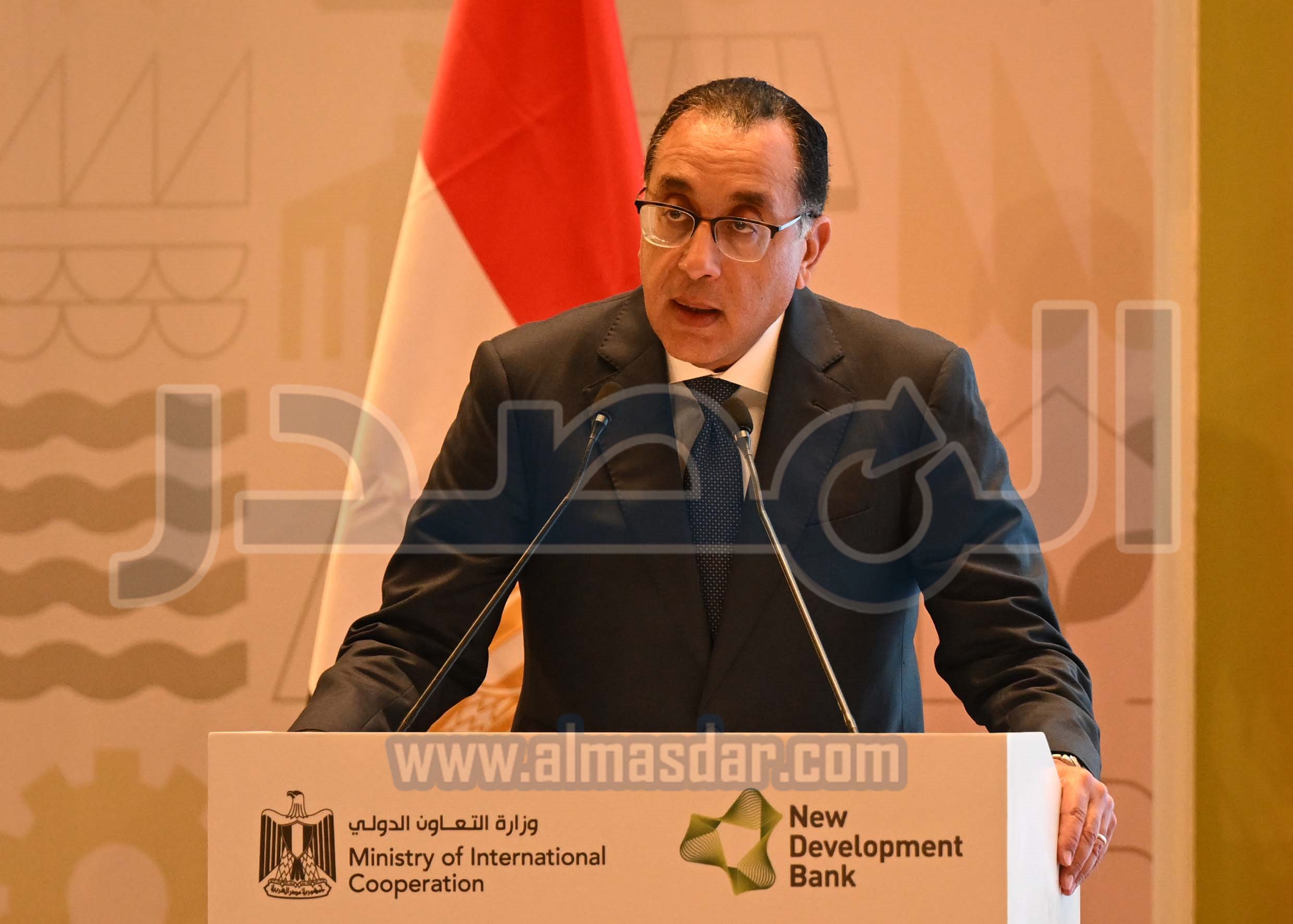 رئيس الوزراء يشارك في الملتقى الدولي الأول لبنك التنمية الجديد