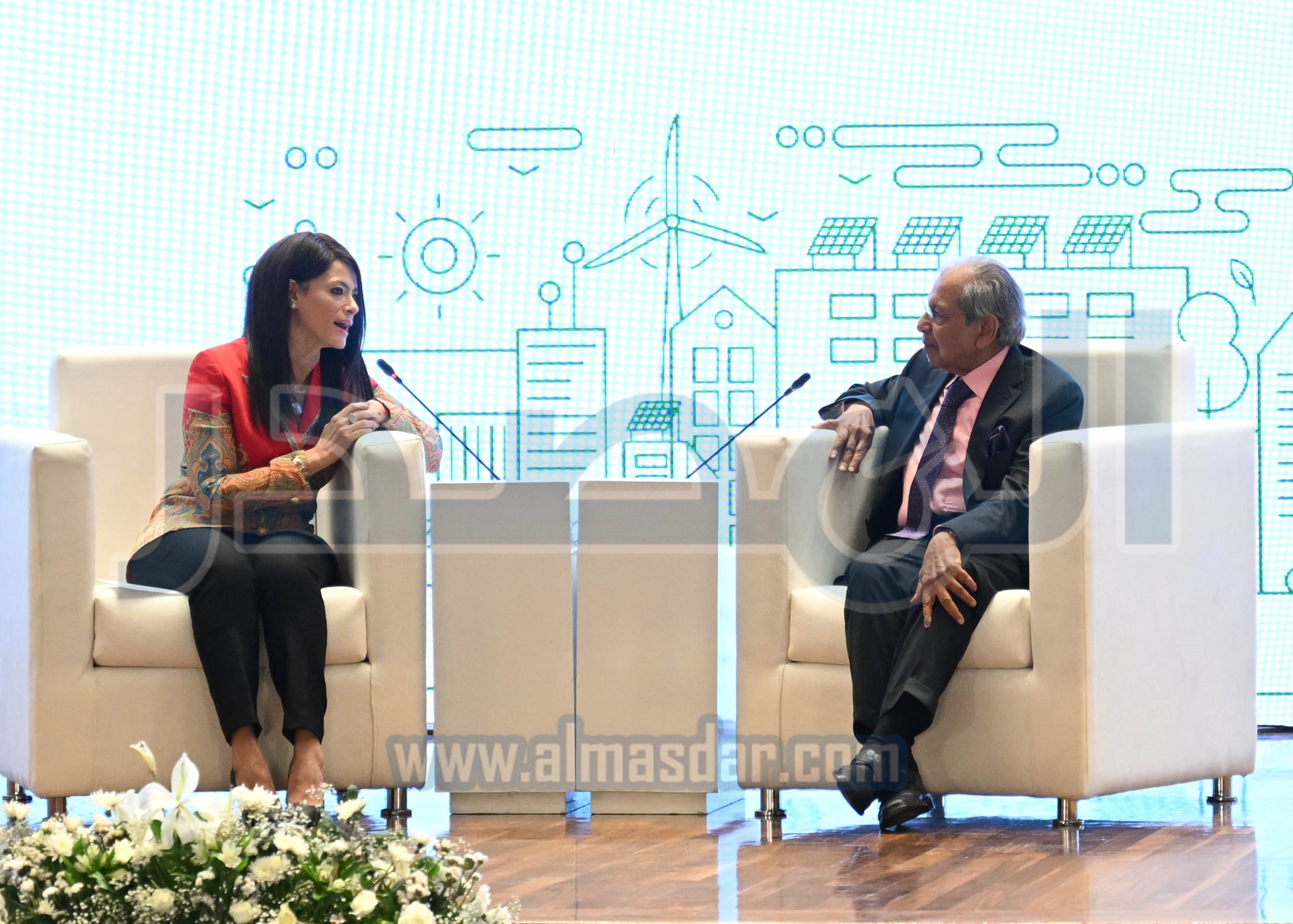 رئيس الوزراء يشارك في الملتقى الدولي الأول لبنك التنمية الجديد