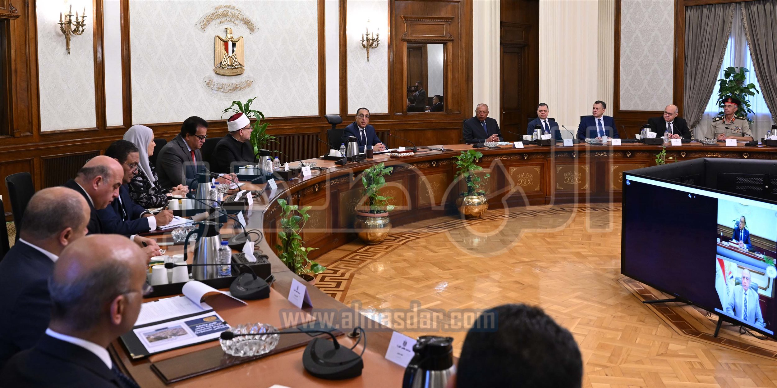 رئيس الوزراء يترأس اجتماع خلية أزمة الحج