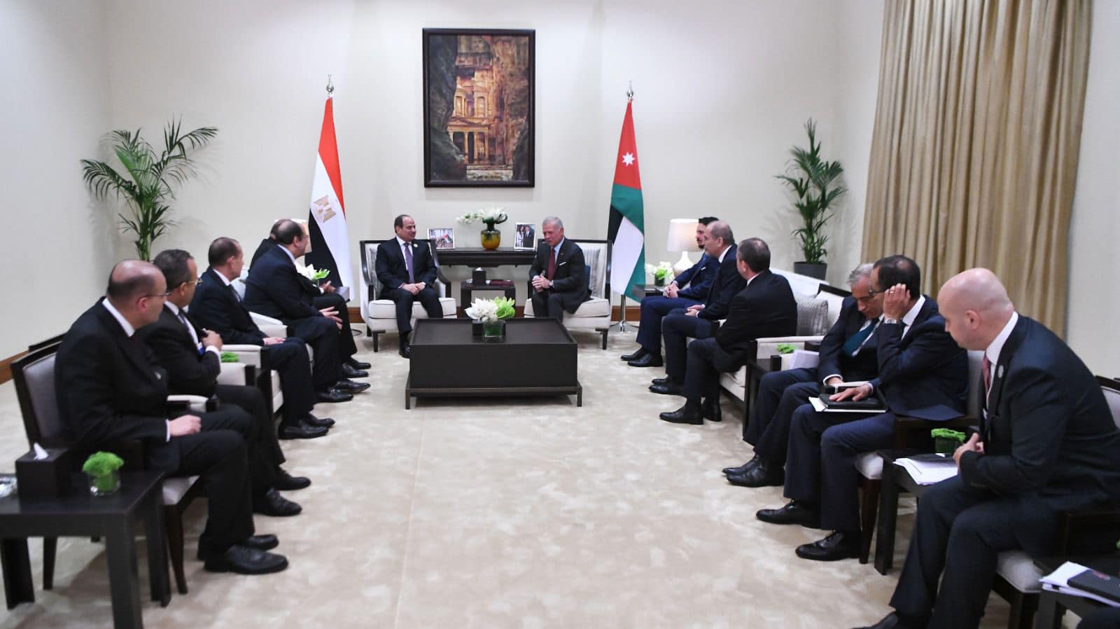 الرئيس السيسي يلتقي الملك عبدالله الثاني بن الحسين