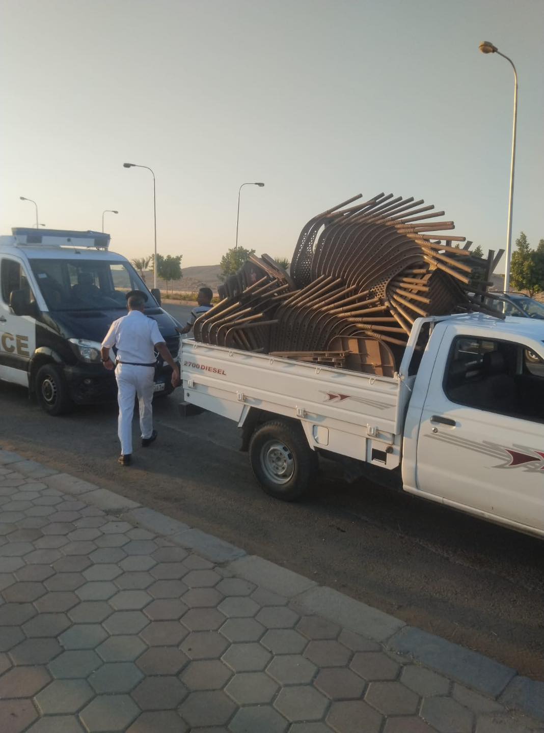 إيقاف وإزالة عدة مخالفات بناء وإشغالات