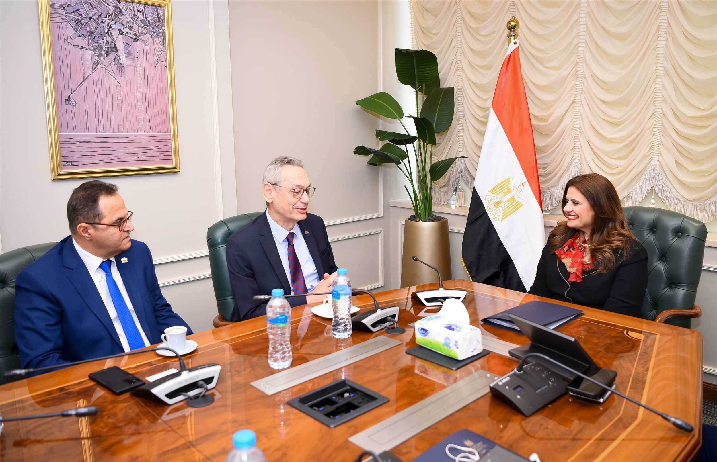 تعاون بين وزارة الهجرة وجمعية رجال أعمال الإسكندرية