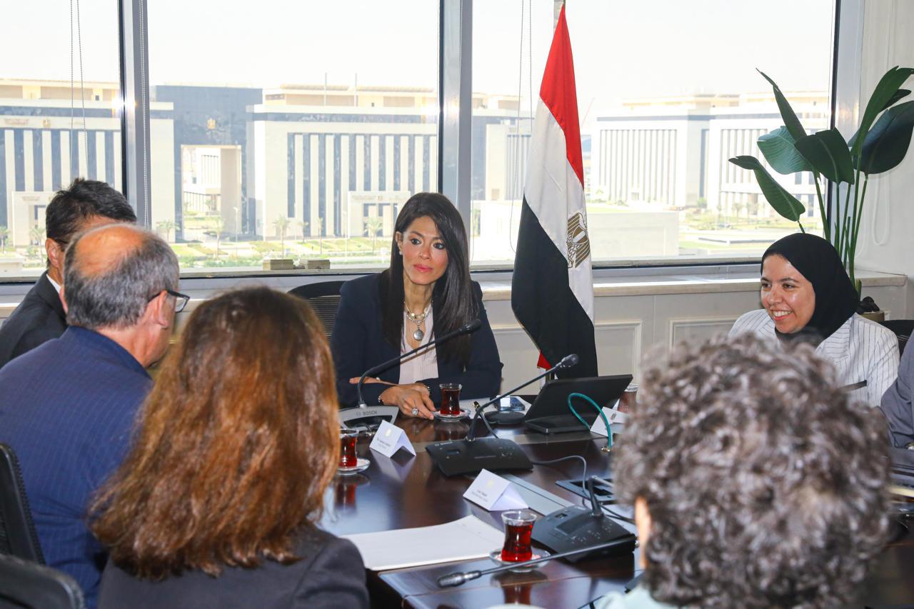 وزيرة التعاون الدولي تلتقي بعثة البنك الدولي ومؤسسة التمويل