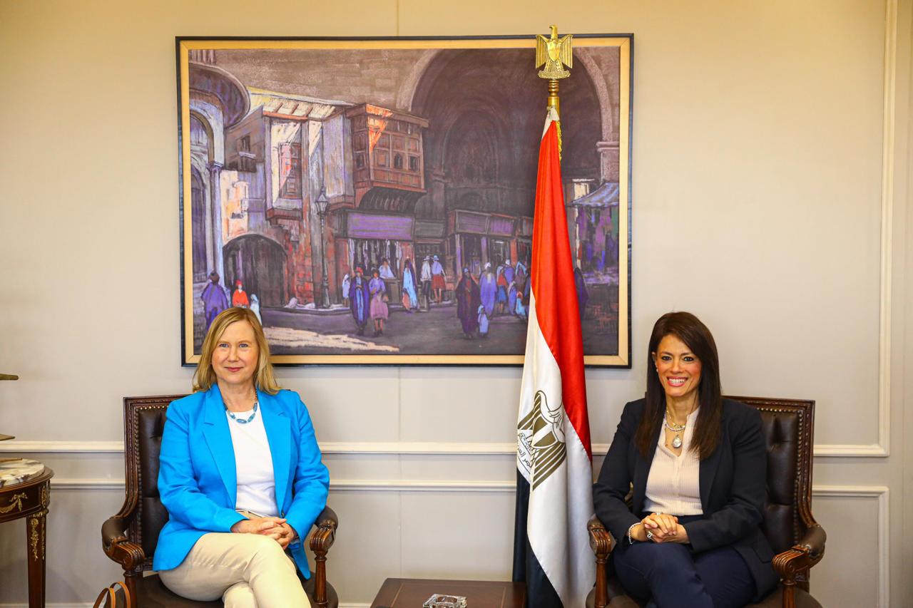 وزيرة التعاون الدولي تلتقي بعثة البنك الدولي ومؤسسة التمويل