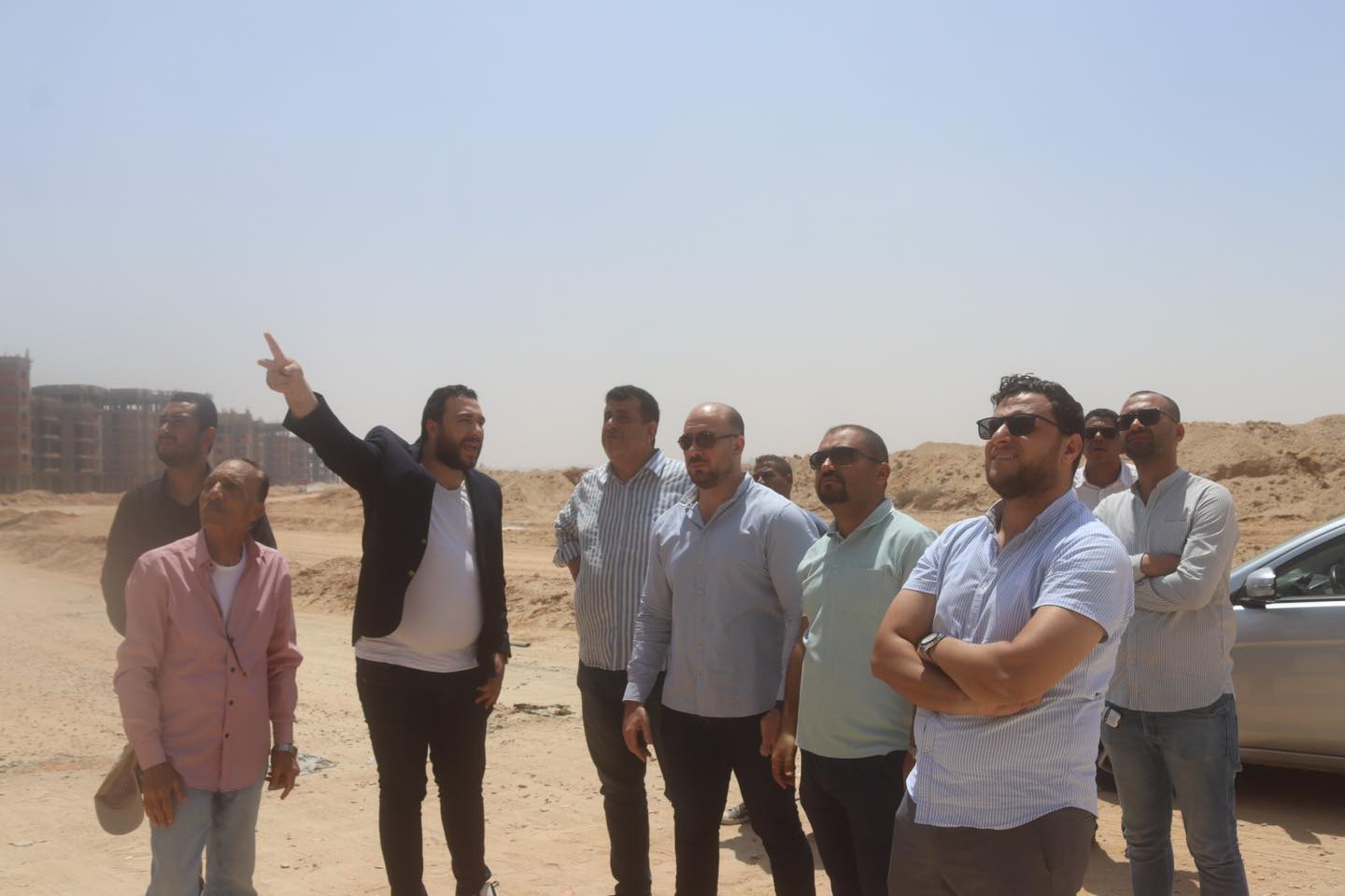 مسئولو الاسكان يتابعون وحدات مبادرة سكن لكل المصريين بمدينة العاشر من رمضان