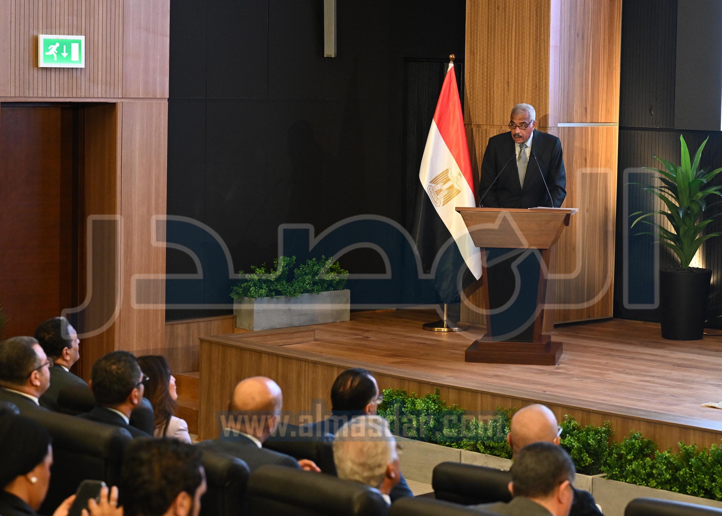 مؤتمر صحفي لرئيس الوزراء للإعلان عن تفاصيل مشروع شراكة استثمارية جديدة