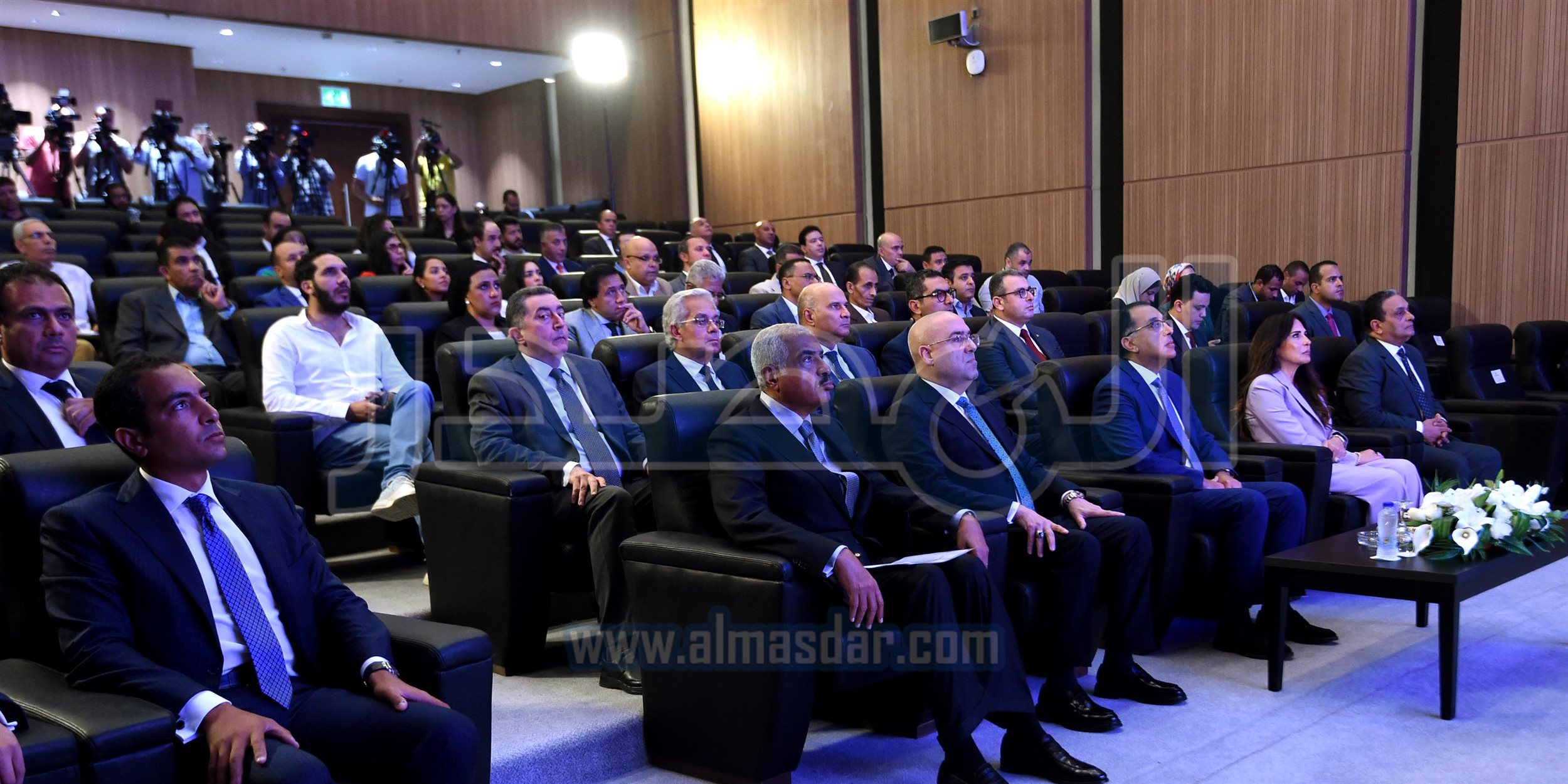 مؤتمر صحفي لرئيس الوزراء للإعلان عن تفاصيل مشروع شراكة استثمارية جديدة