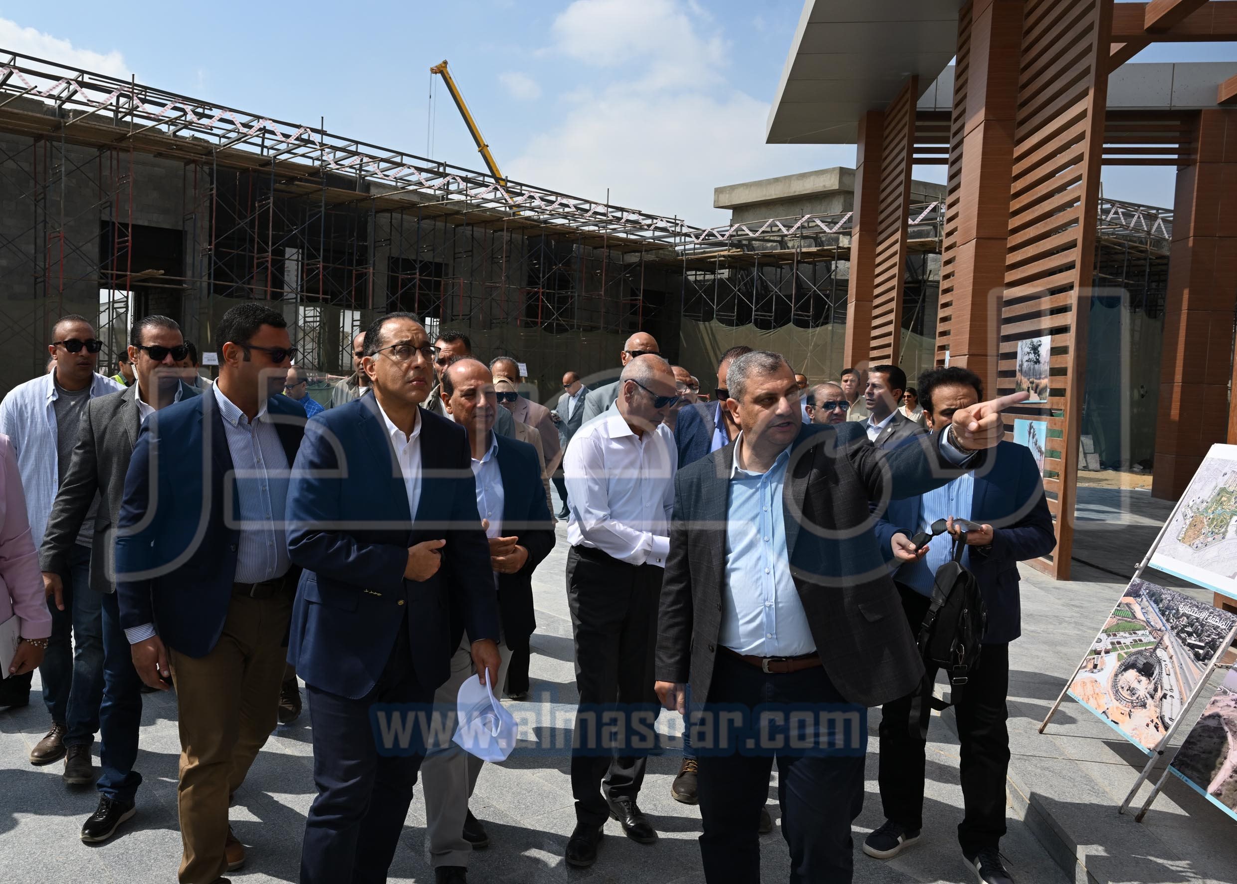 رئيس الوزراء يتفقد عددا من مشروعات القاهرة التاريخية