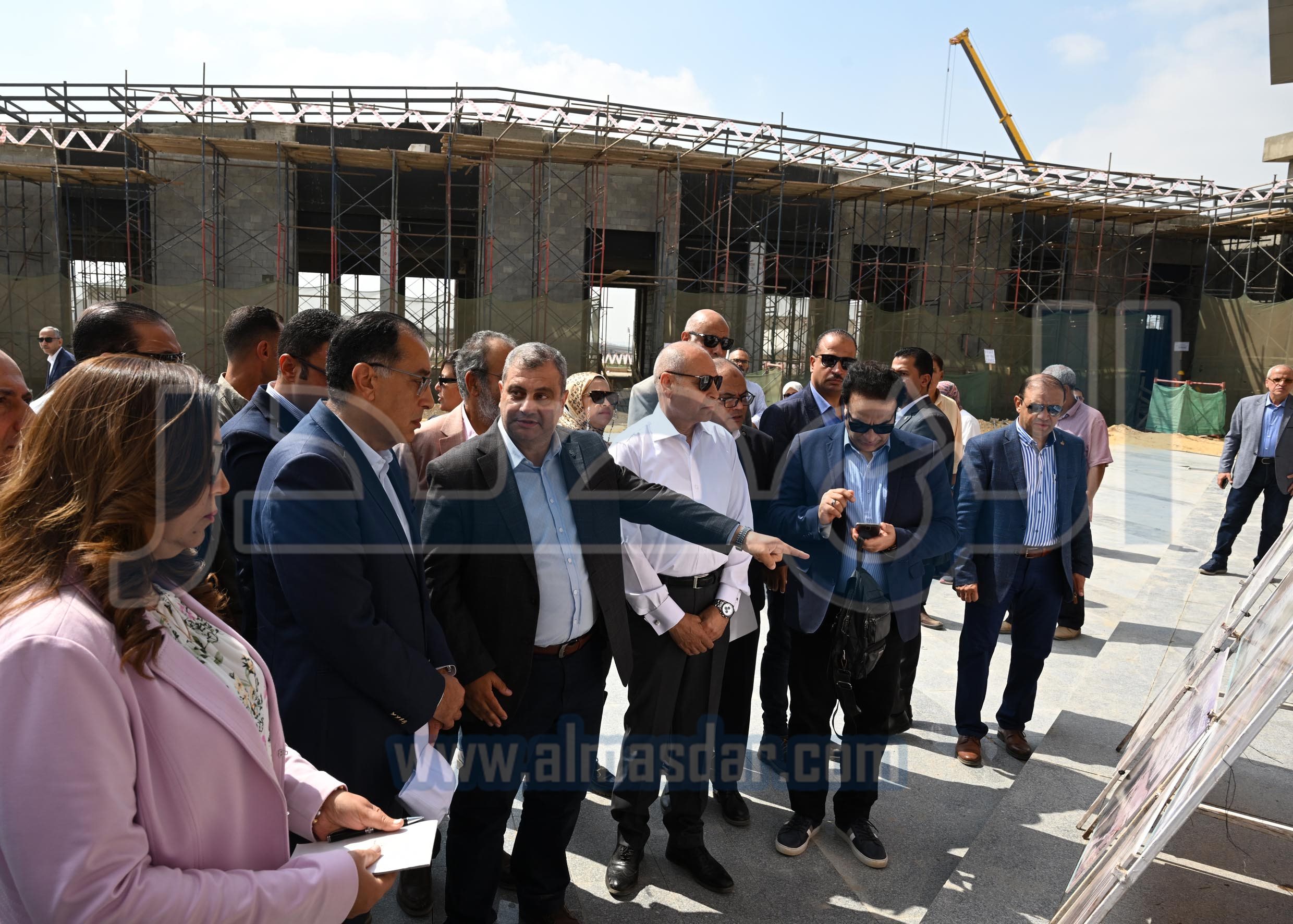 رئيس الوزراء يتفقد عددا من مشروعات القاهرة التاريخية