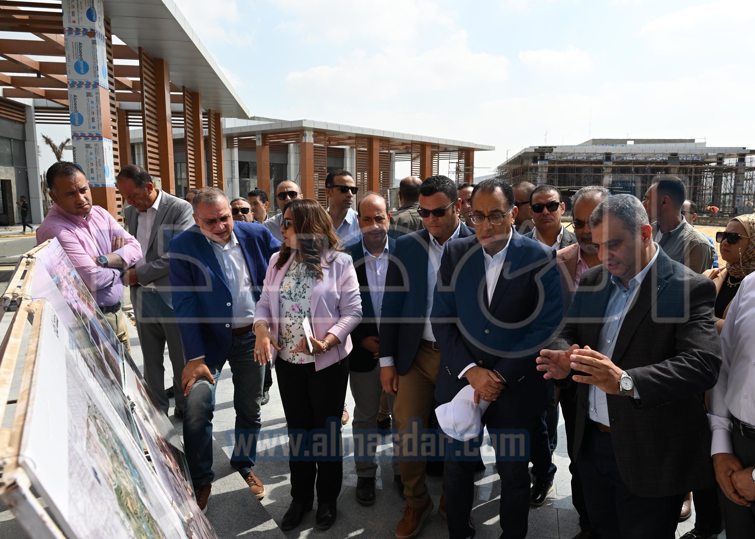 رئيس الوزراء يتفقد عددا من مشروعات القاهرة التاريخية