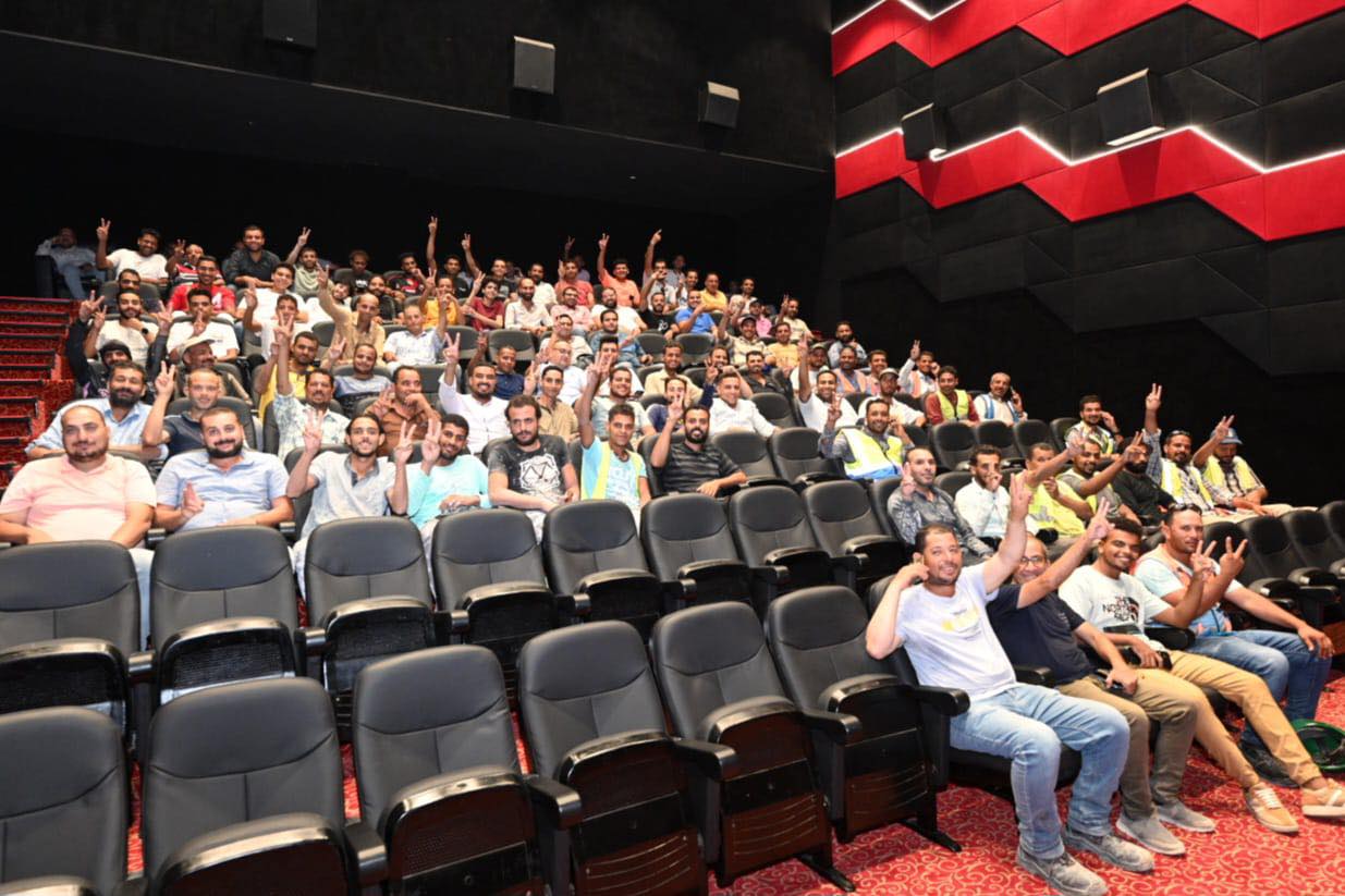بدء التشغيل التجريبي لإحدى قاعات مجمع السينمات بالعلمين الجديدة