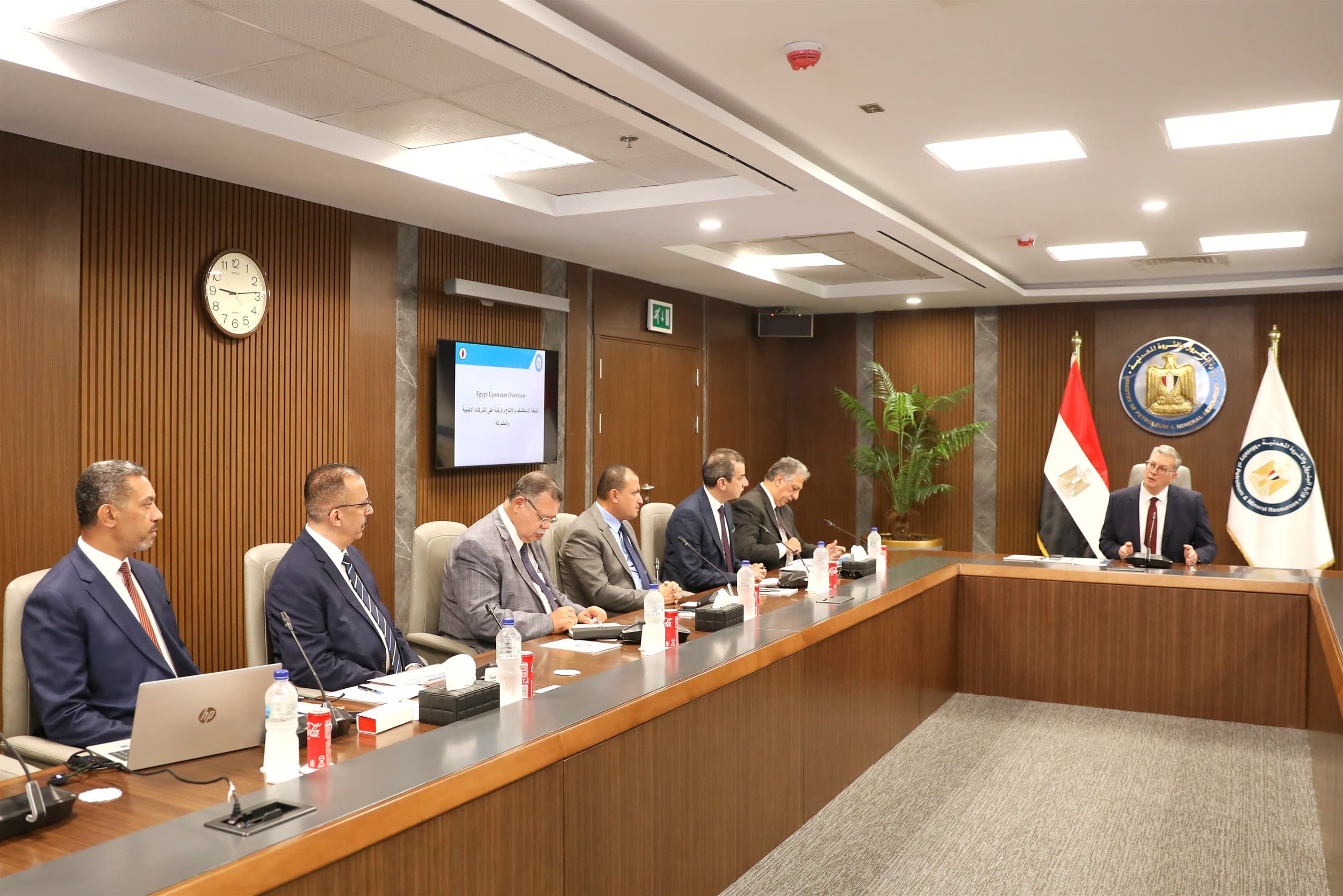اجتماع وزير البترول بمقر الوزارة بالعاصمة الإدارية