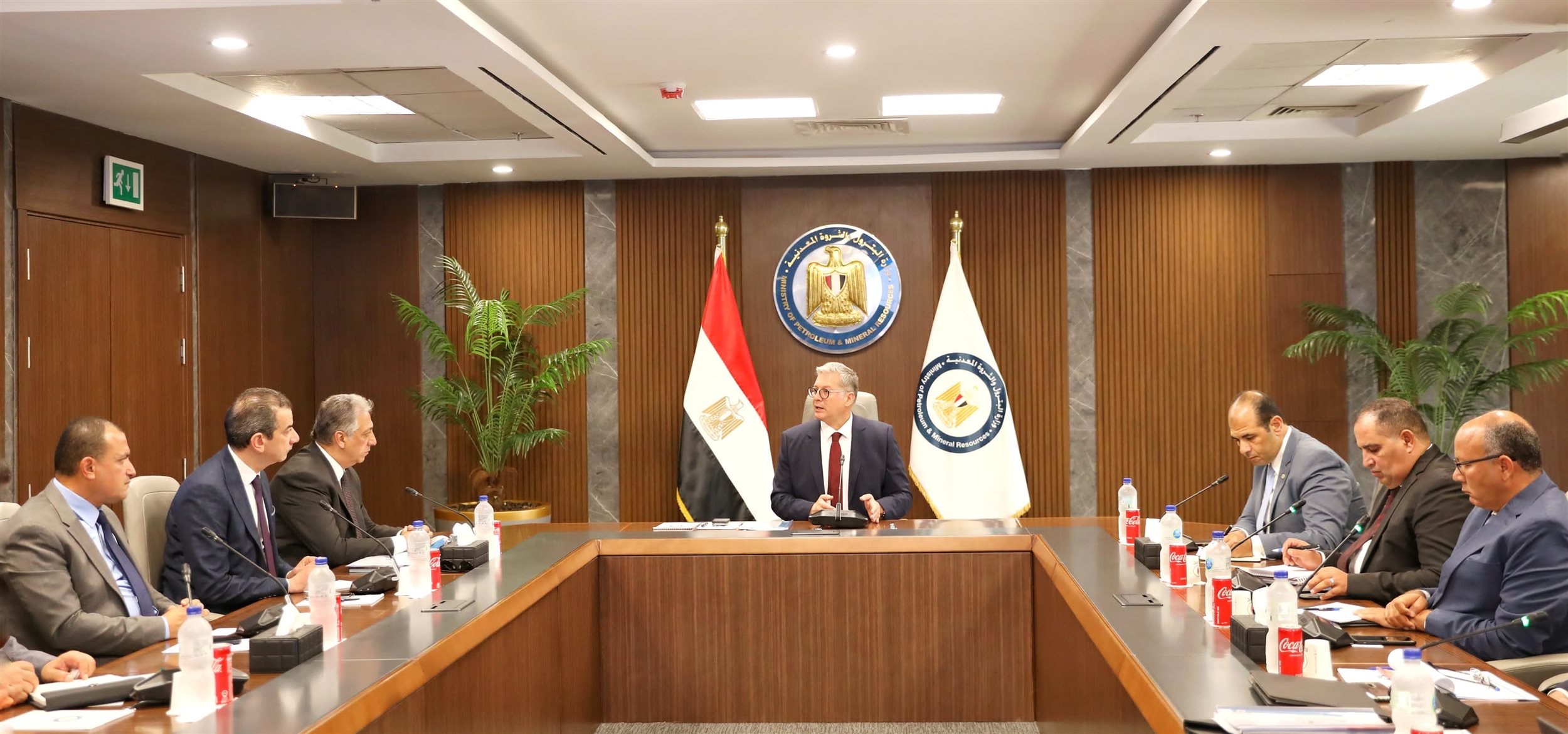 اجتماع وزير البترول بمقر الوزارة بالعاصمة الإدارية