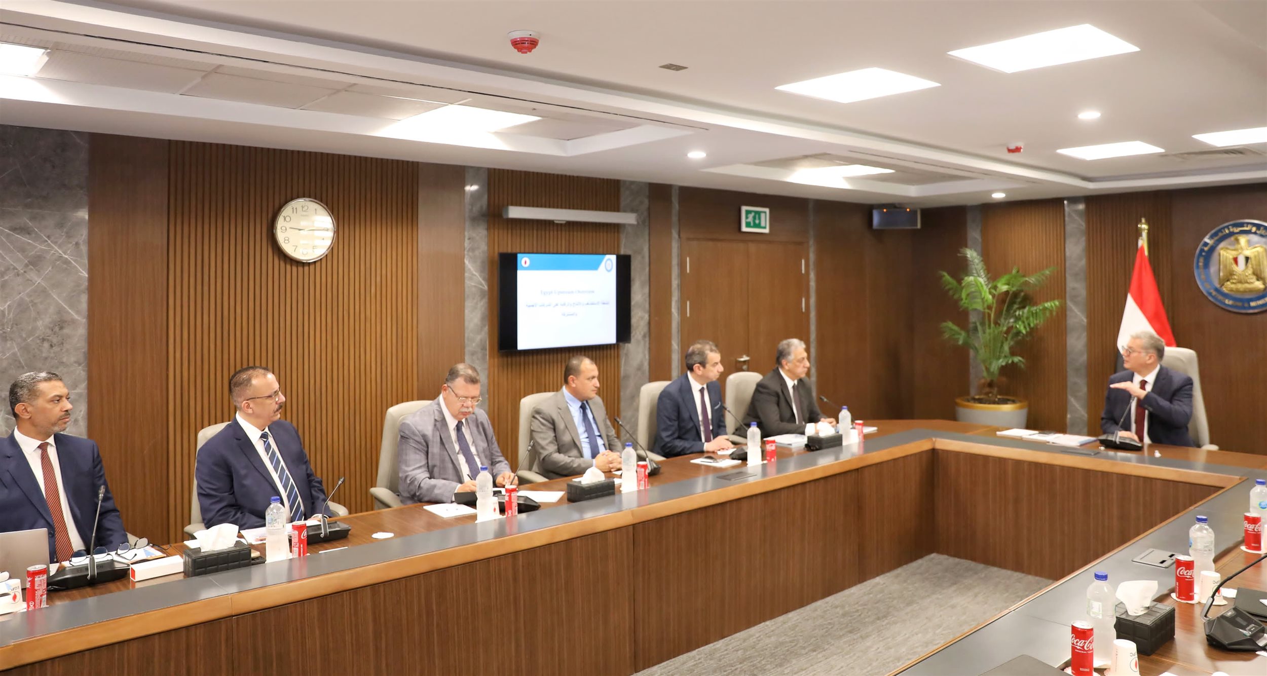 اجتماع وزير البترول بمقر الوزارة بالعاصمة الإدارية