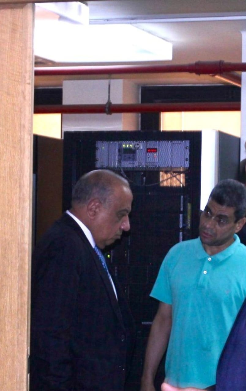 وزير الكهرباء يتفقد المركز القومى للتحكم التبادلي بالعباسية