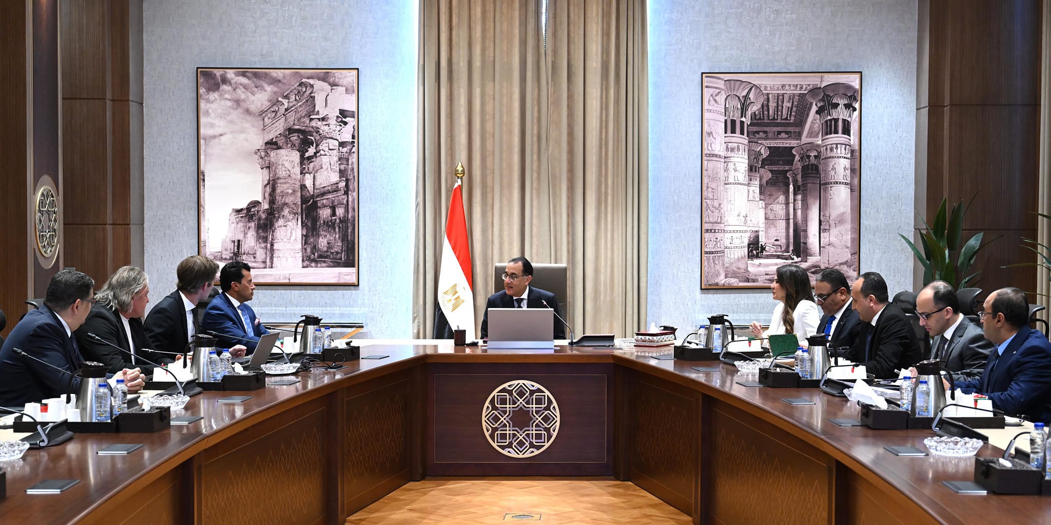 رئيس الوزراء يلتقي الرئيس التنفيذي لشركة بوما العالمية
