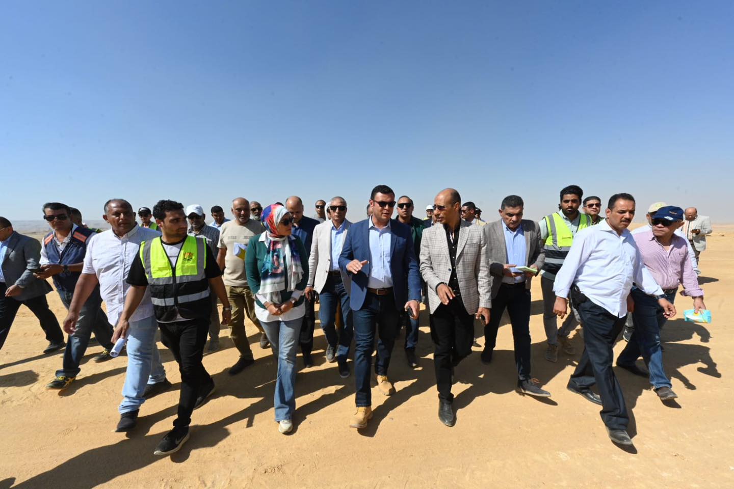 وزير الإسكان يتفقد وحدات المبادرة الرئاسية سكن لكل المصريين