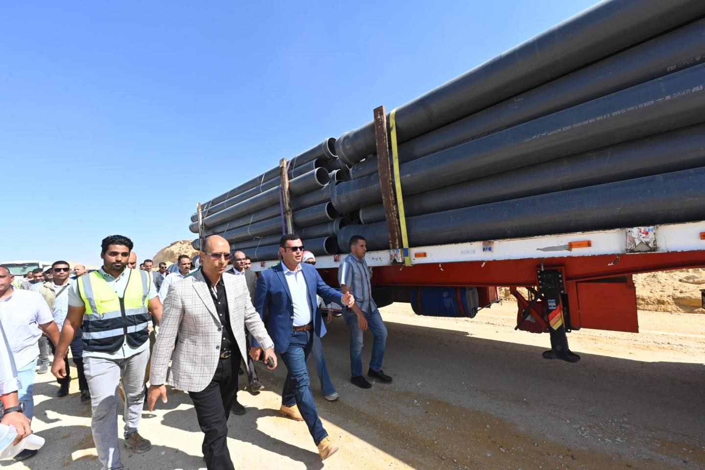 وزير الإسكان يتفقد وحدات المبادرة الرئاسية سكن لكل المصريين