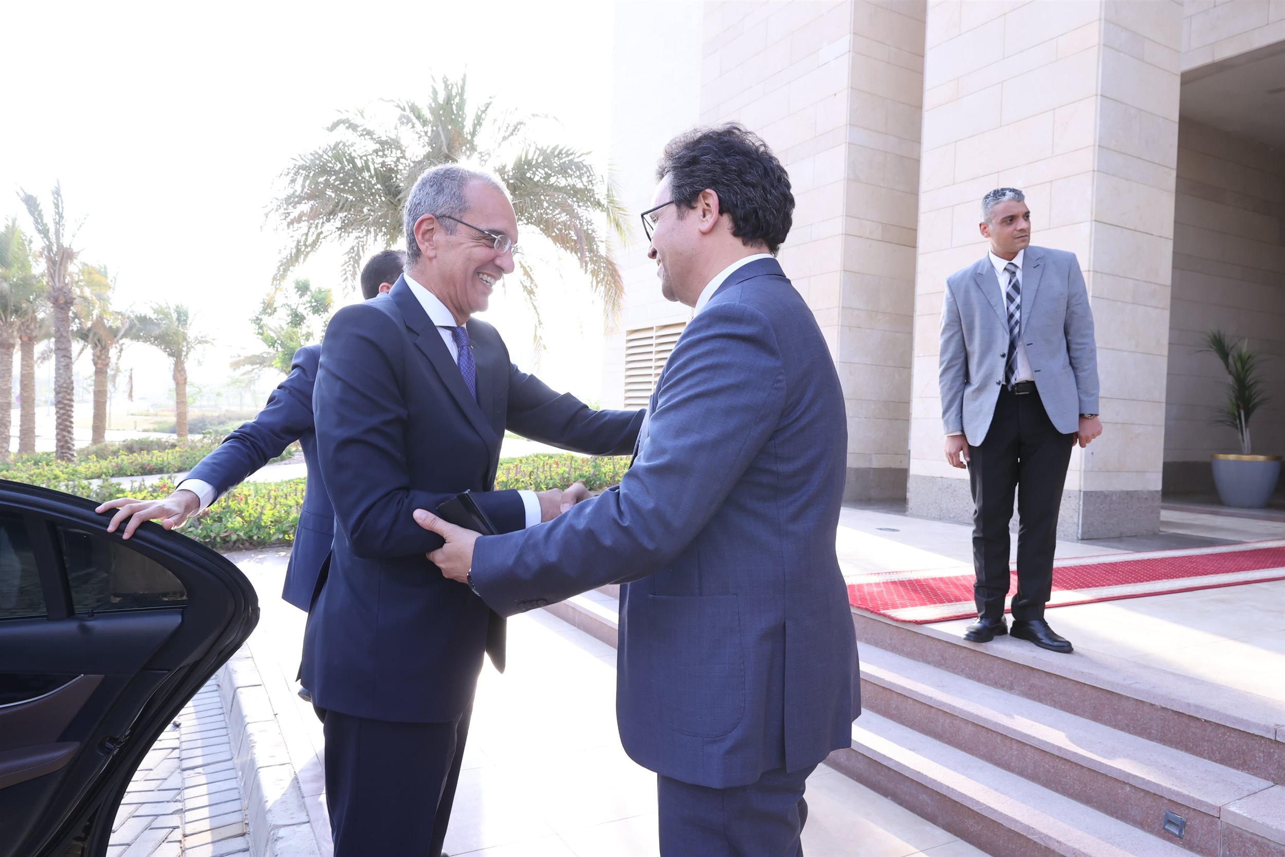 وزير الاتصالات في اجتماع مع وزير الثقافة