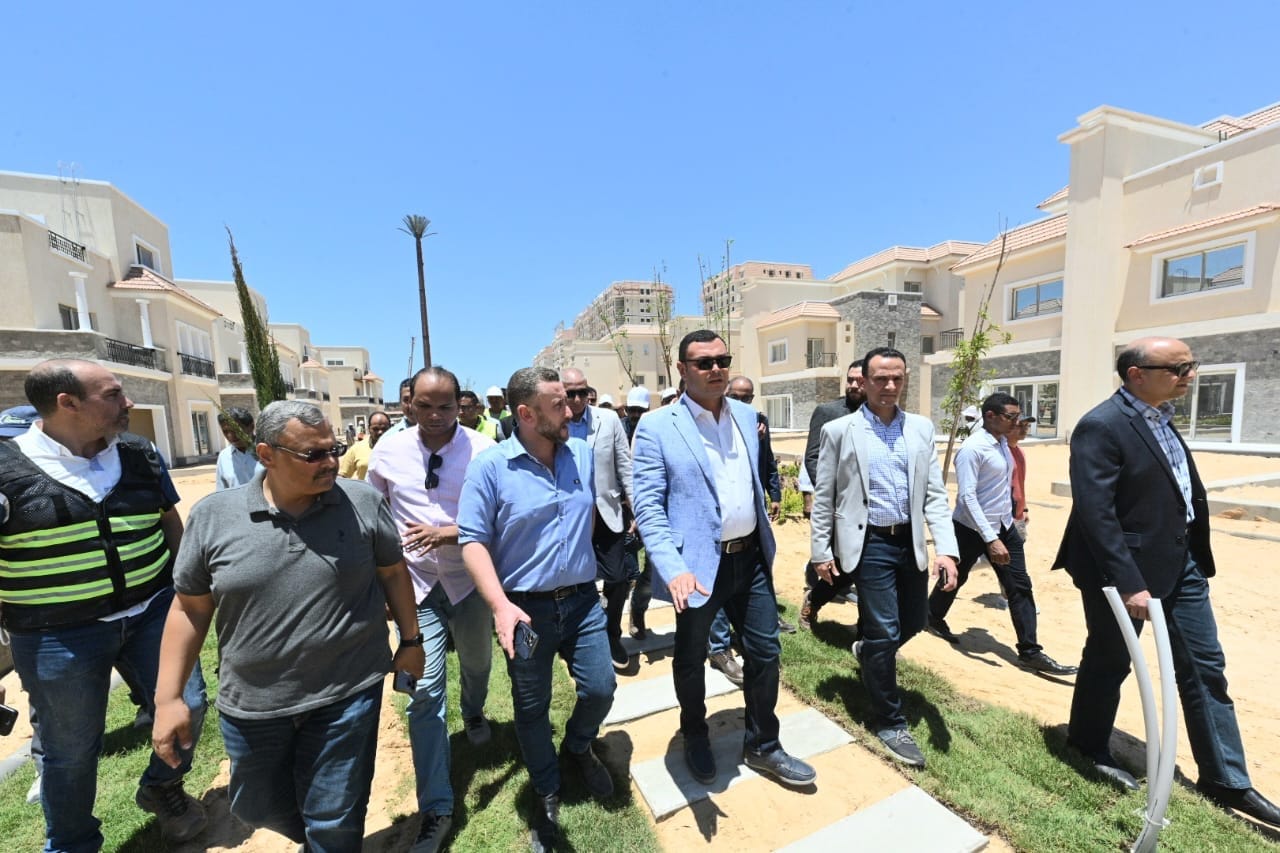وزير الإسكان يتفقد مشروعات صوارى بالإسكندرية