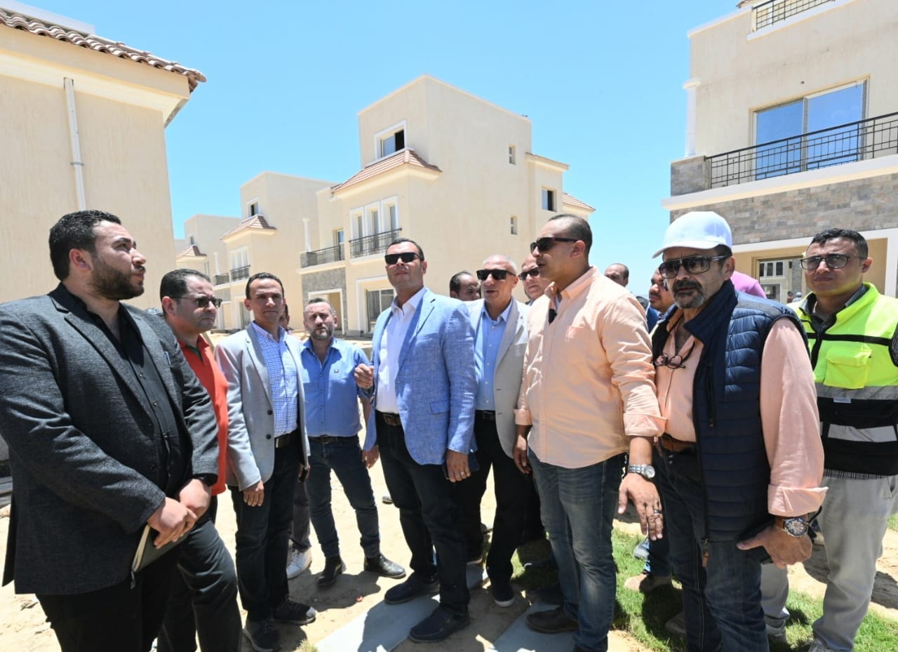 وزير الإسكان يتفقد مشروعات صوارى بالإسكندرية