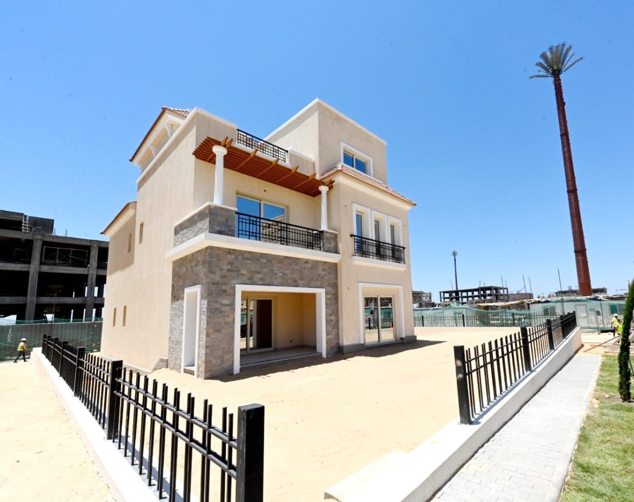 وزير الإسكان يتفقد مشروعات صوارى بالإسكندرية
