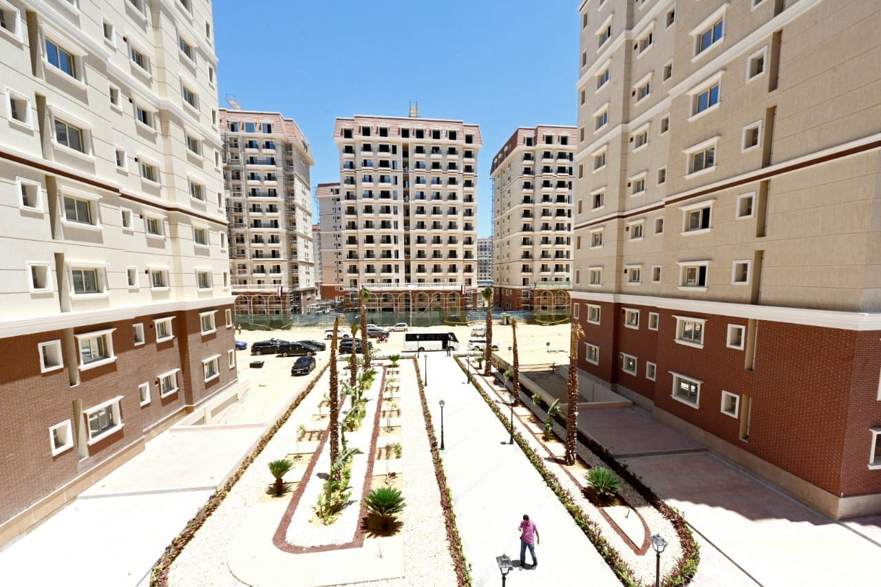 وزير الإسكان يتفقد مشروعات صوارى بالإسكندرية