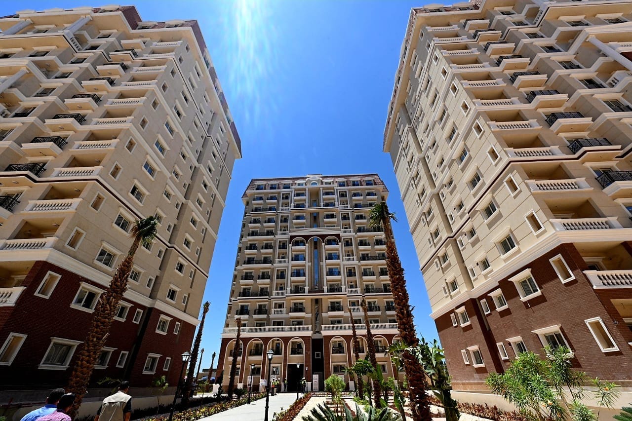 وزير الإسكان يتفقد مشروعات صوارى بالإسكندرية