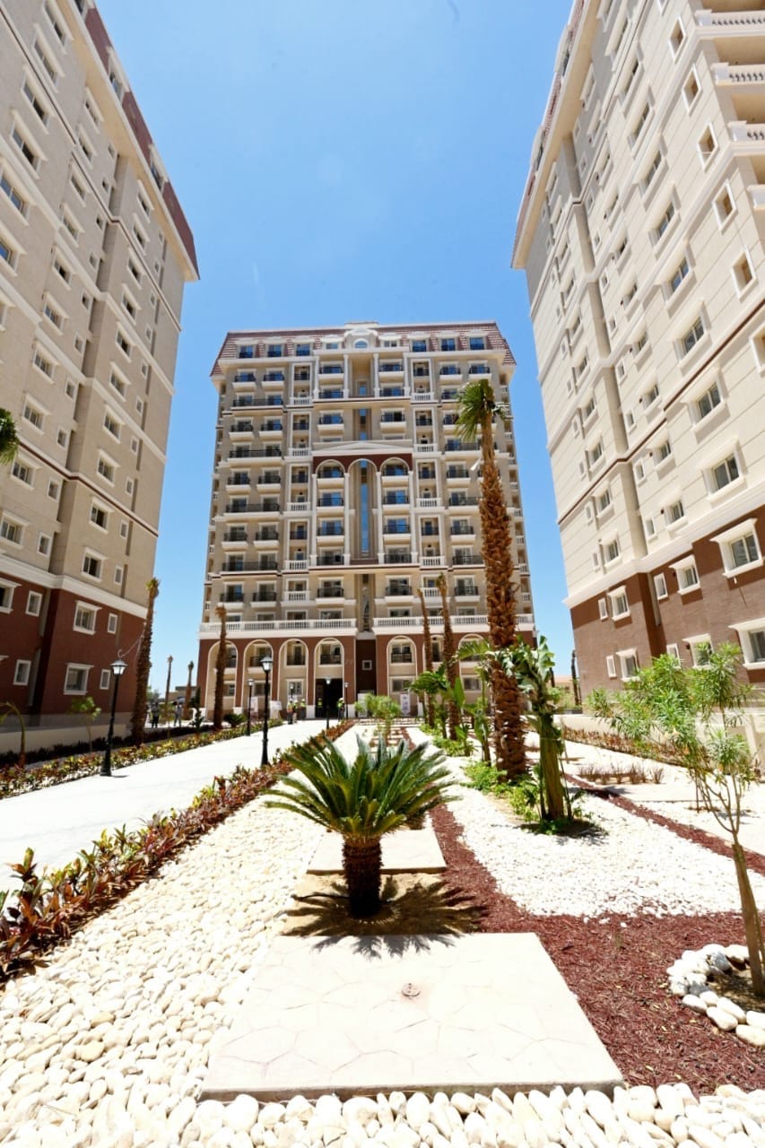 وزير الإسكان يتفقد مشروعات صوارى بالإسكندرية