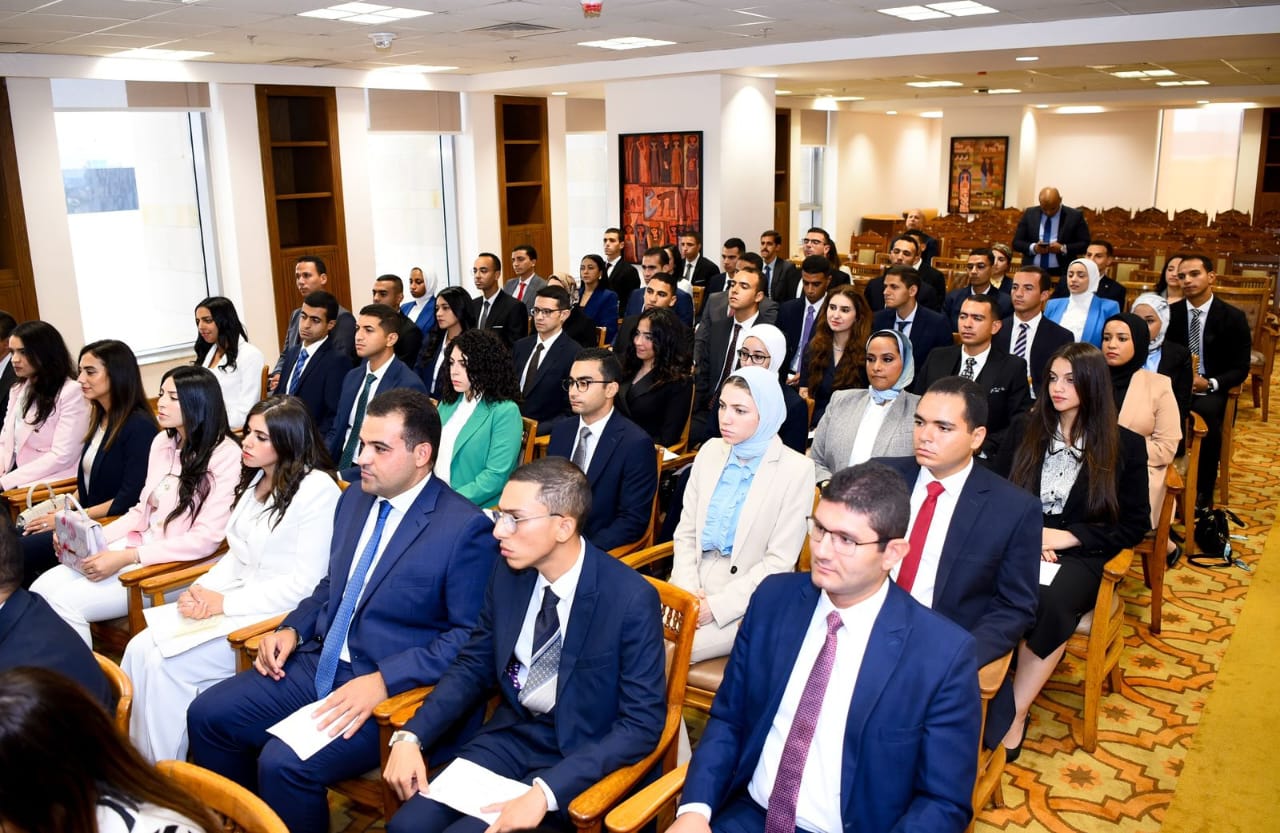 أداء القسم للدفعة الجديدة من الملحقين الدبلوماسيين