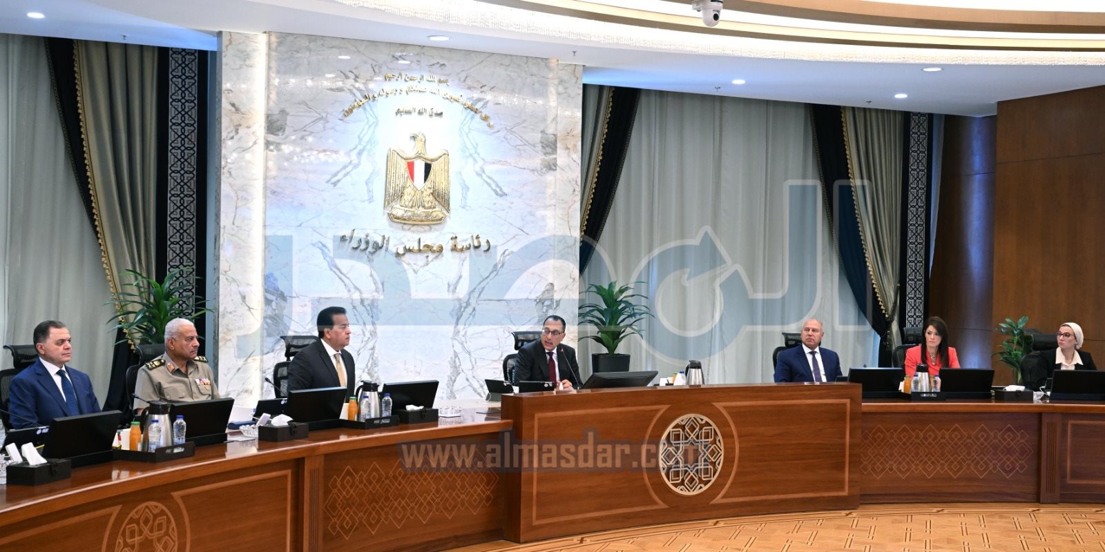 مجلس الوزراء يبدأ اجتماعه الأسبوعي بالعاصمة الإدارية الجديدة