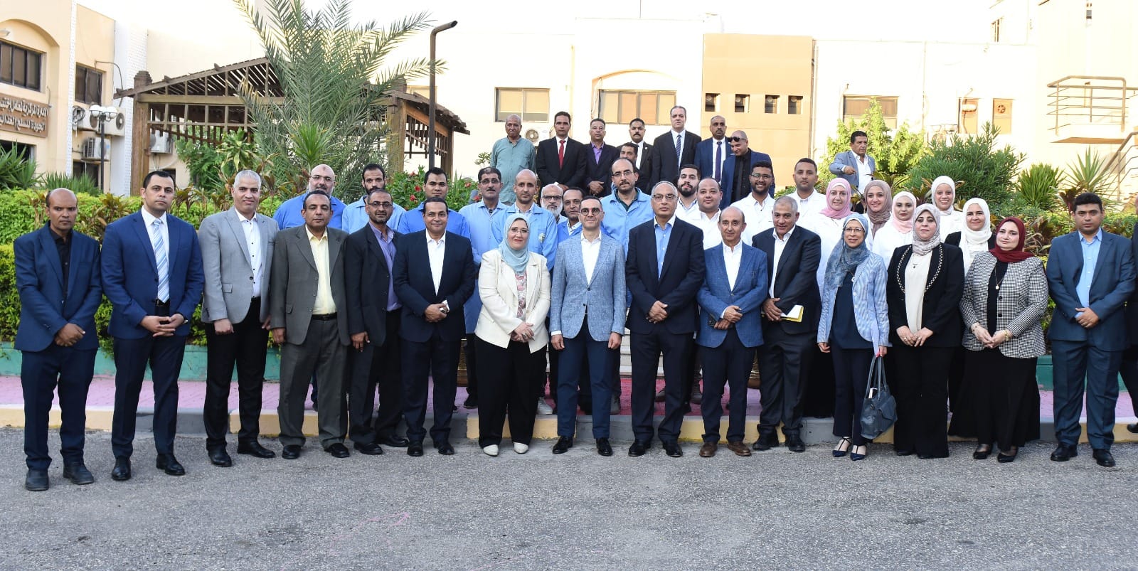 وزير الاستثمار والتجارة الخارجية يفتتح أحدث معمل للاختبارات الضوئية