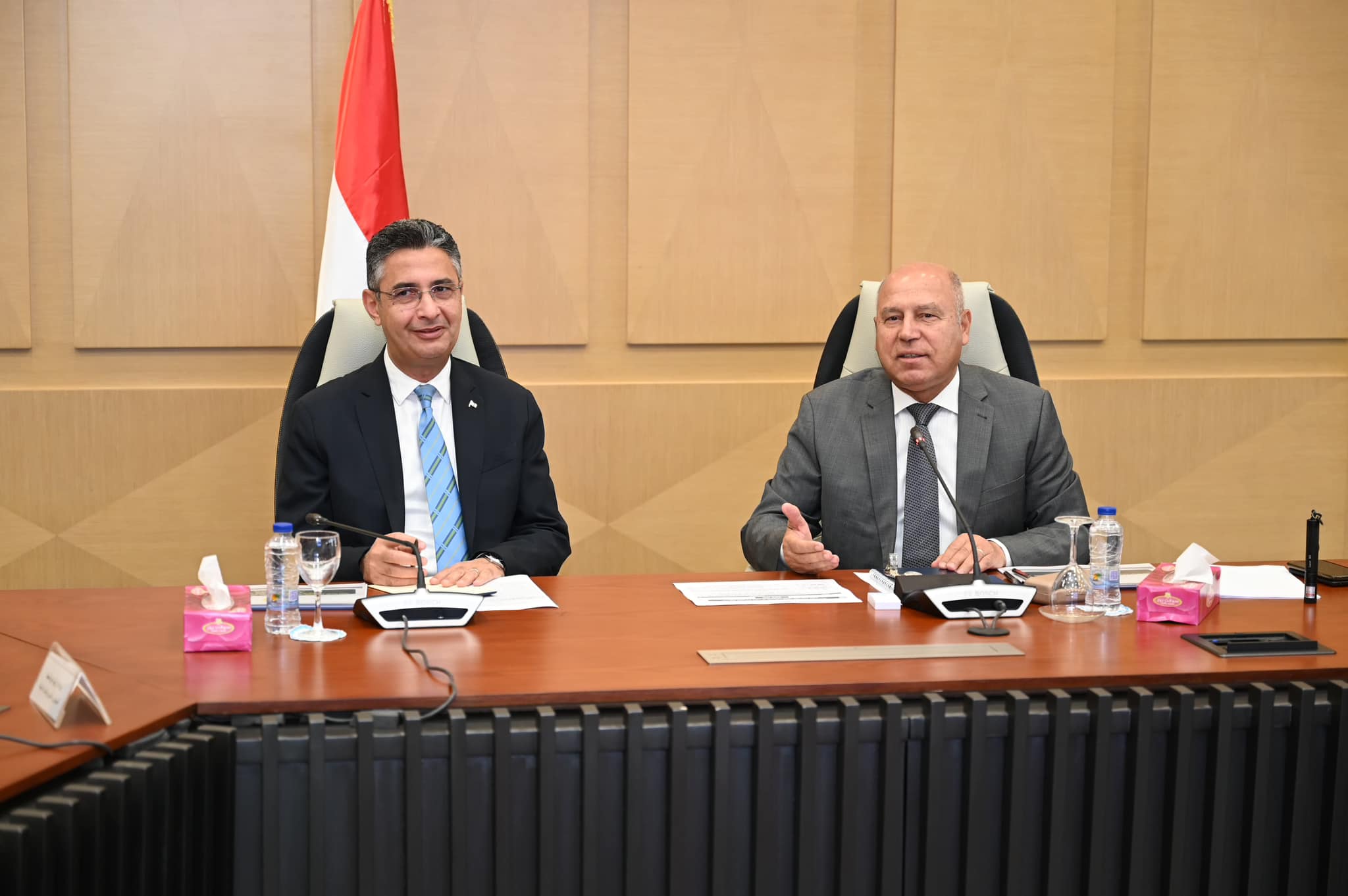 لقاء وزير الصناعة والنقل مع وزير التموين