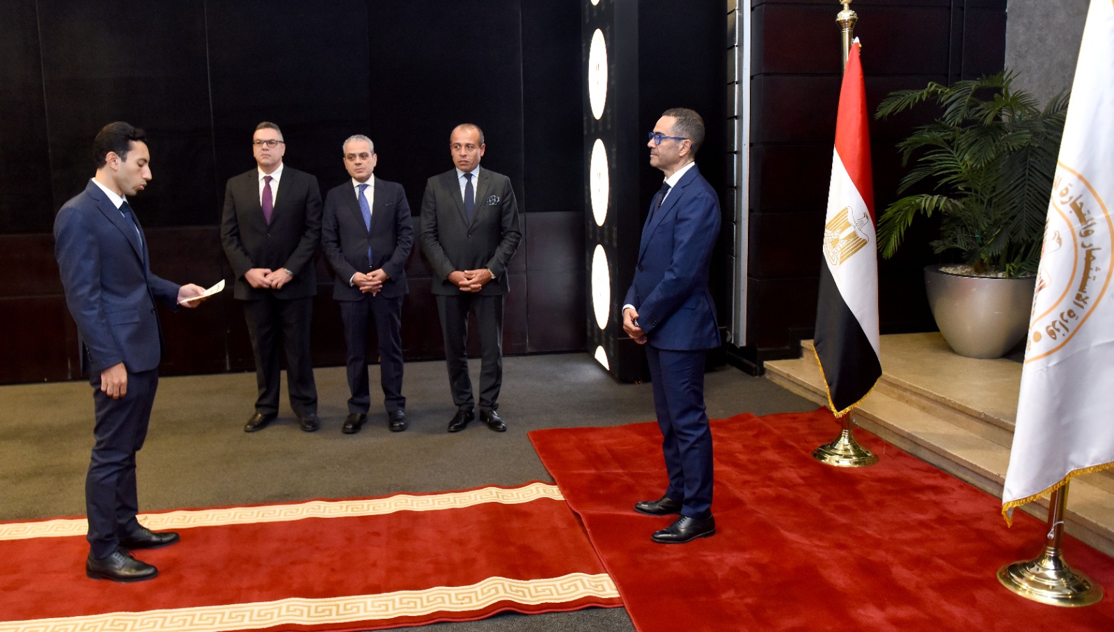 مراسم القسم القانوني لـ 8 من الملحقين التجاريين الجدد