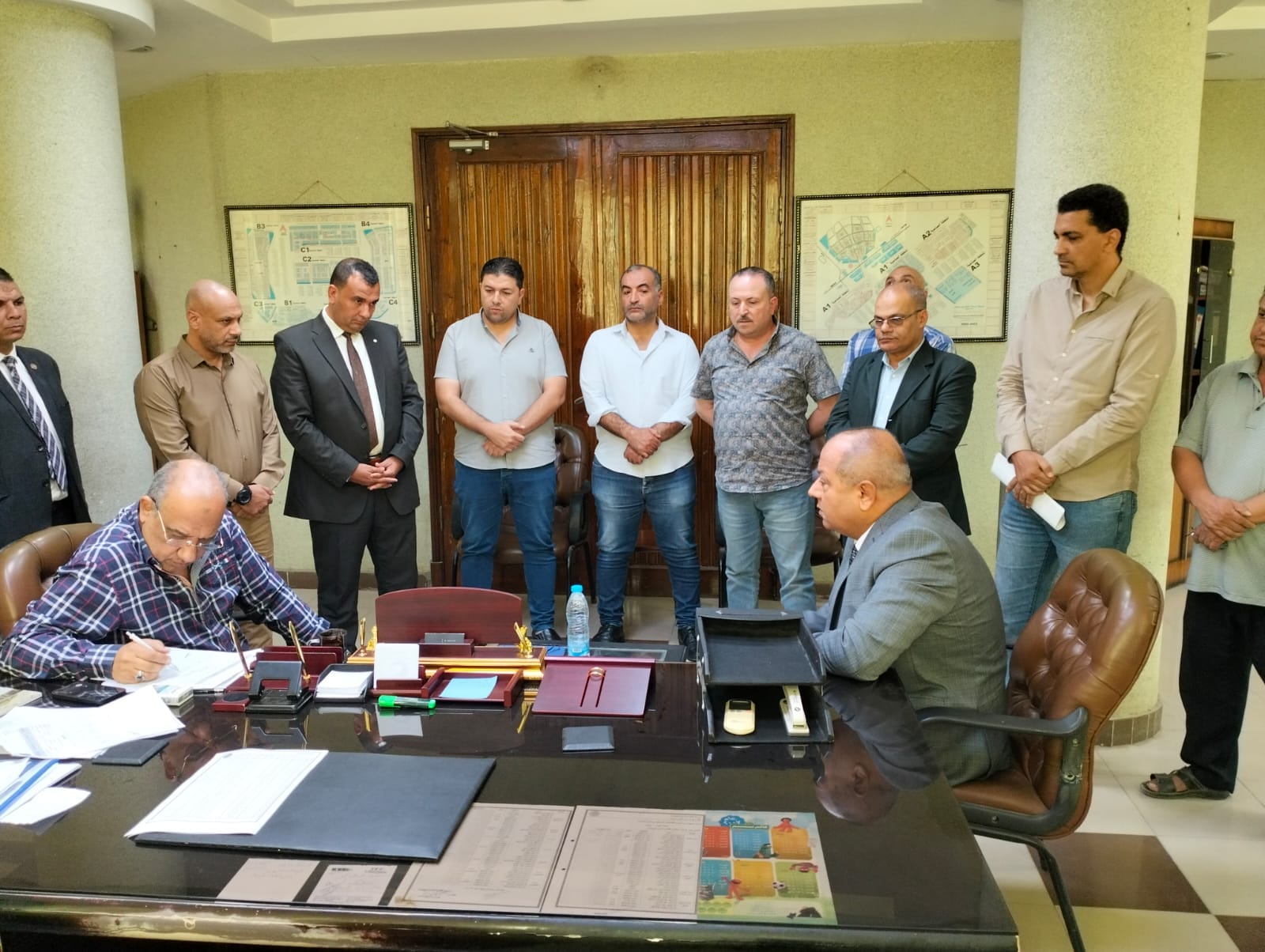 عصمت يتفقد قطاع شبكات المدن الجديدة بالعاشر من رمضان