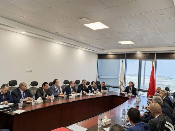 وزير التموين يترأس اجتماع اللجنة العليا للسكر