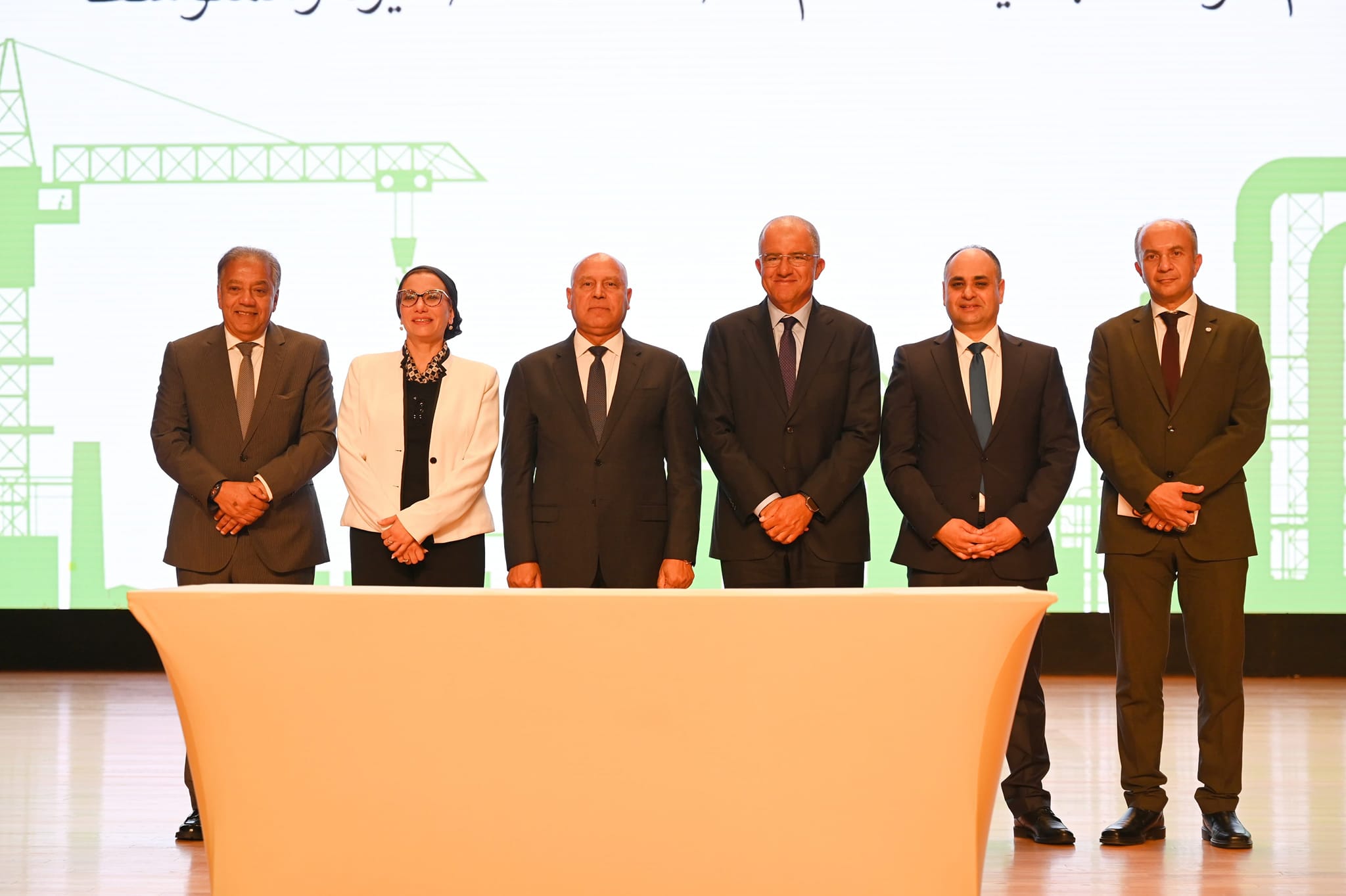 توقيع بروتوكولي تعاون بين مركز تحديث الصناعة وجهاز شؤون البيئة