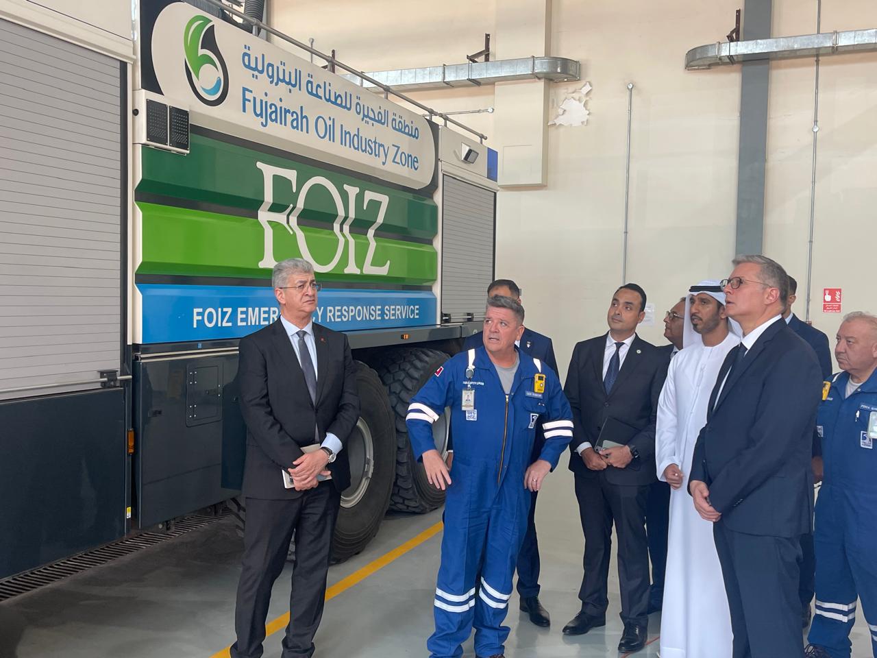 وزير البترول خلال زيارة مركز الاستجابة لحالات الطوارئ