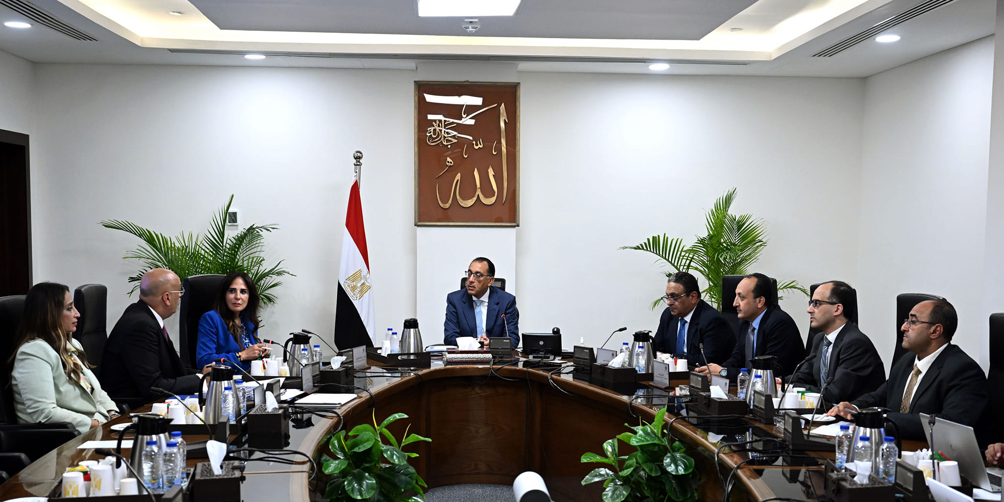 رئيس الوزراء يُتابع جهود جهاز تنمية المشروعات المتوسطة والصغيرة ومتناهية الصغر