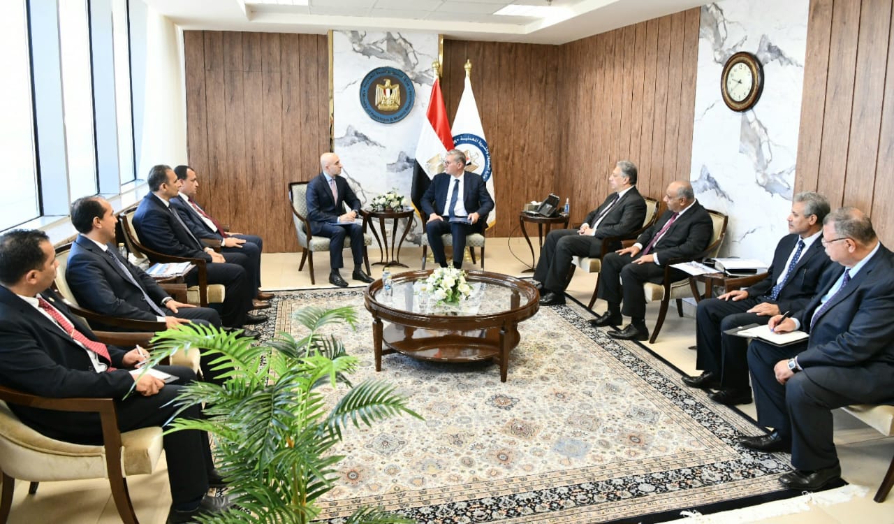 وزير البترول مع شركة ميدتيرا