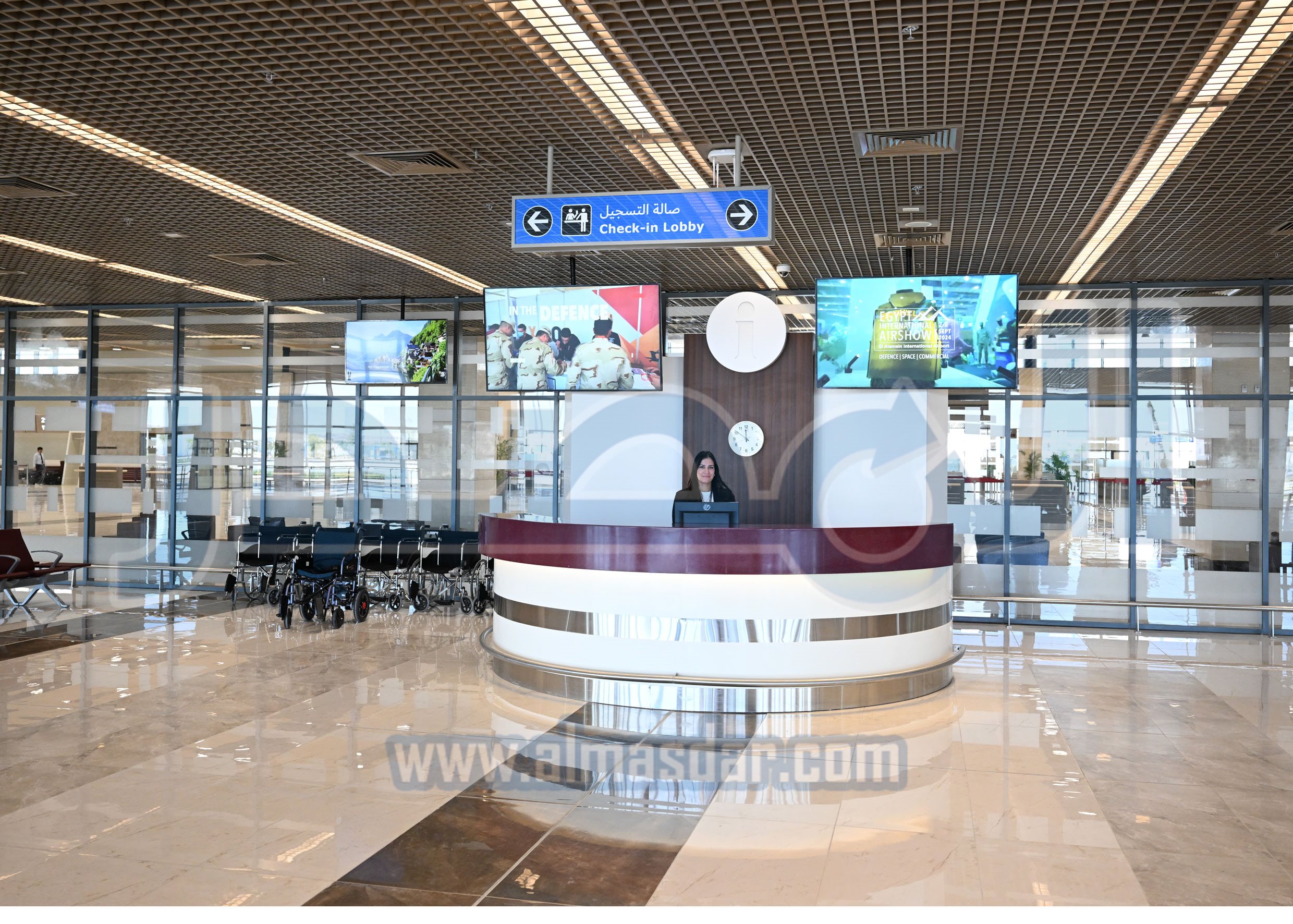 رئيس الوزراء يتفقد مطار برج العرب الدولي