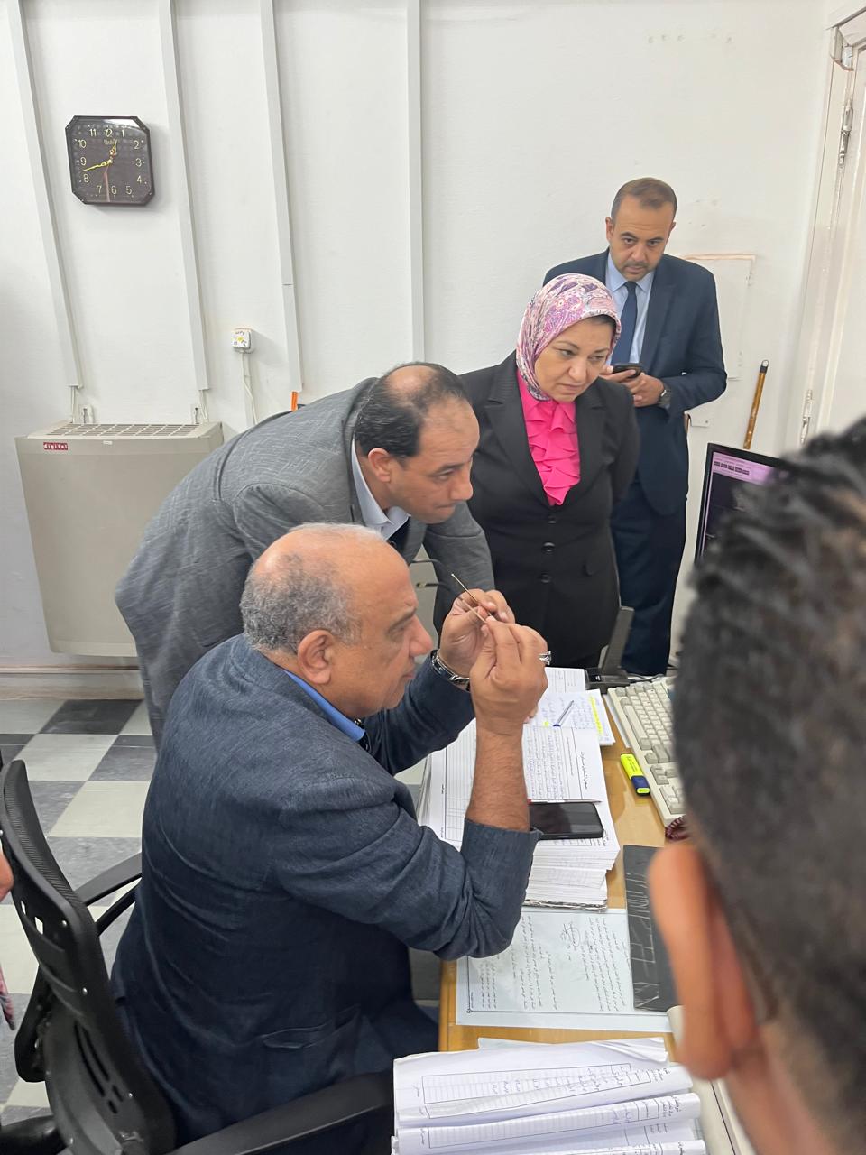 وزير الكهرباء يتفقد هندسة كهرباء برج العرب بالاسكندرية