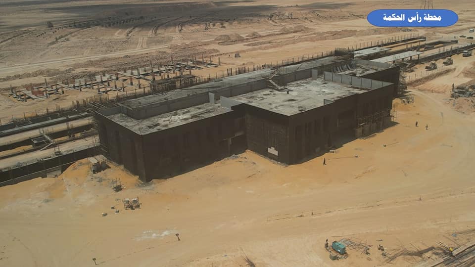 وزير الصناعة يتفقد مواقع العمل بمشروع الخط الأول للقطار الكهربائي السريع