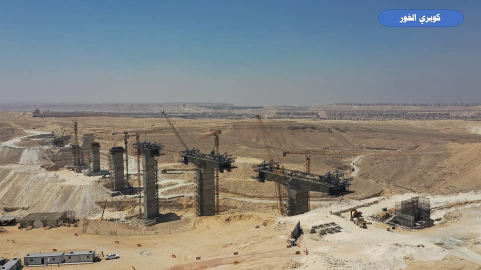 وزير الصناعة يتفقد مواقع العمل بمشروع الخط الأول للقطار الكهربائي السريع