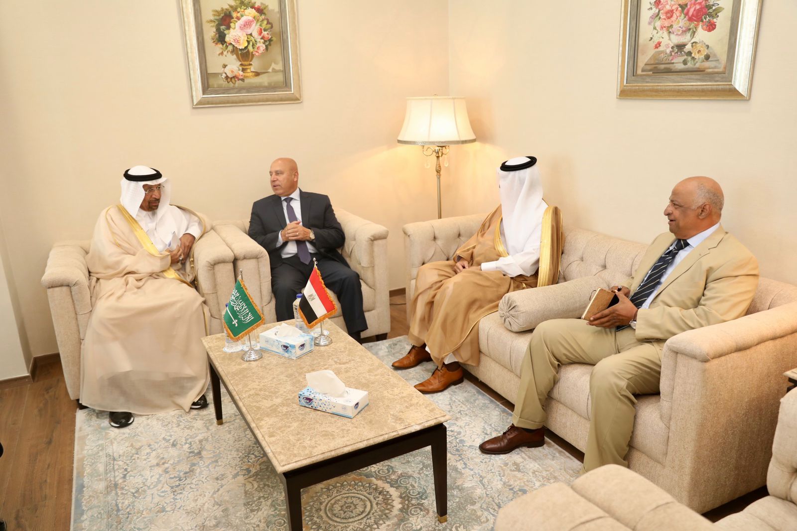 وزير الصناعة والنقل مع وزير الاستثمار السعودي