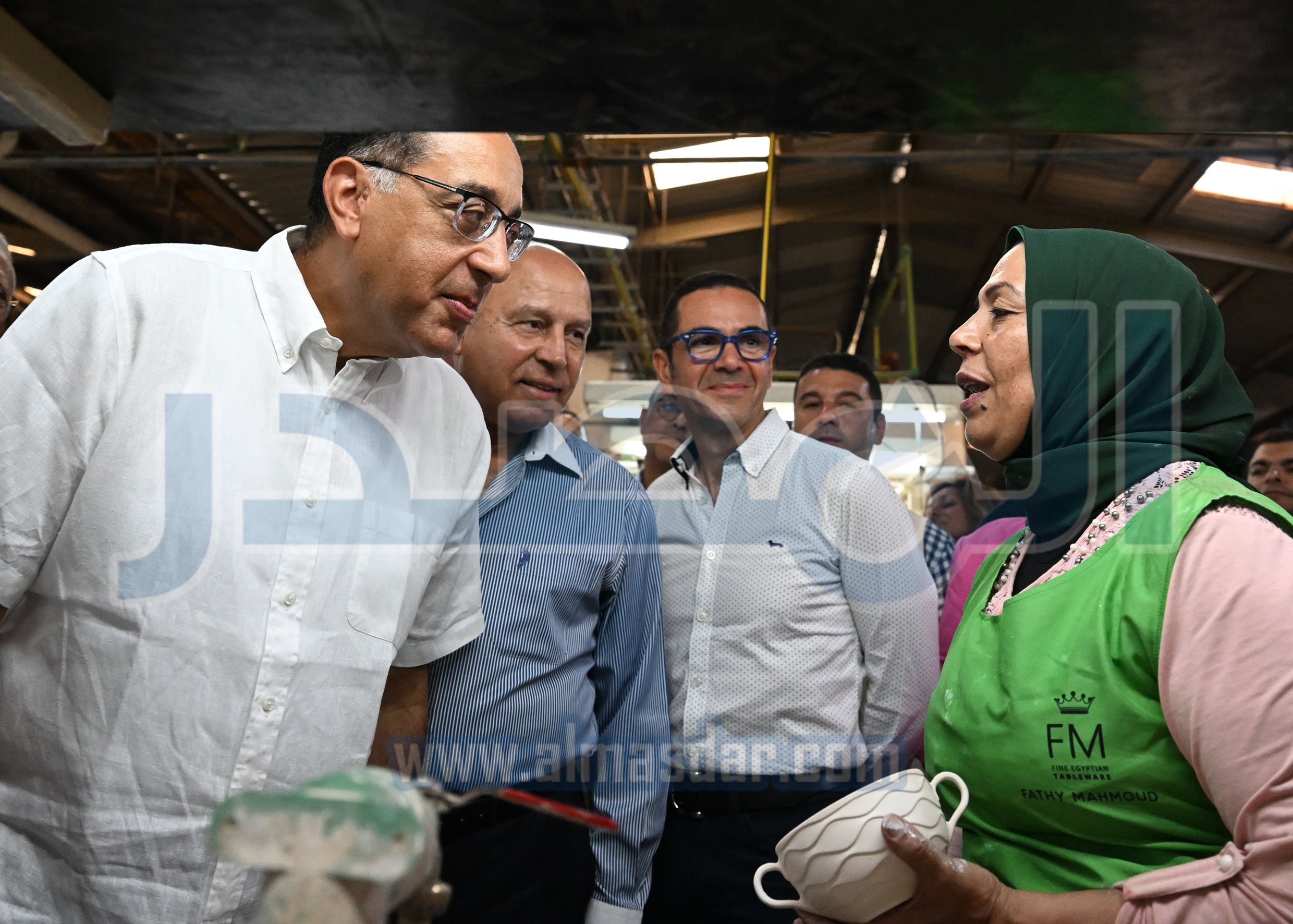 مدبولي يزور مصانع الشركة المصرية الألمانية لصناعة البورسلين