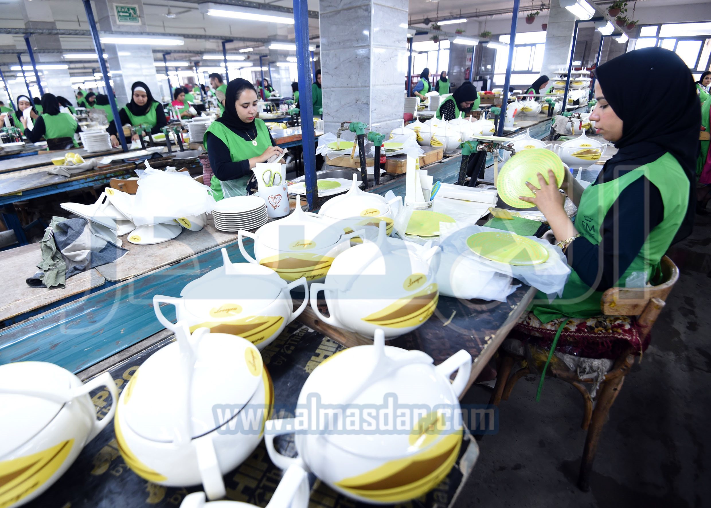 مدبولي يزور مصانع الشركة المصرية الألمانية لصناعة البورسلين